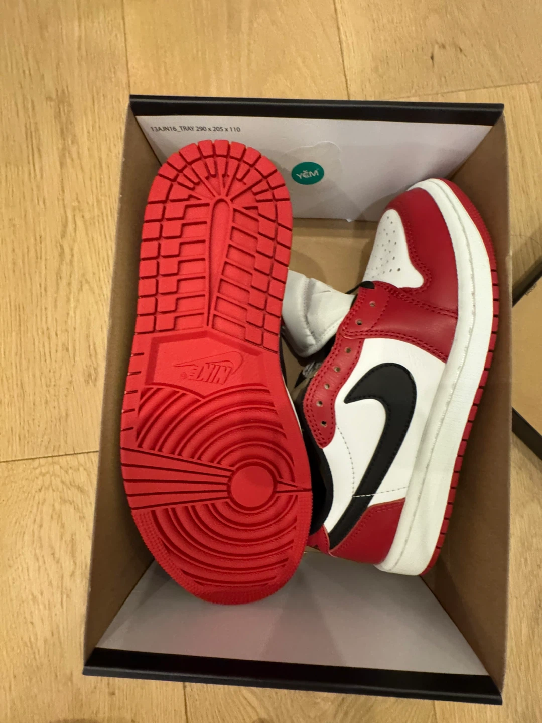 Nike Air Jordan 1 Retro Low OG "Chicago" - photo 5