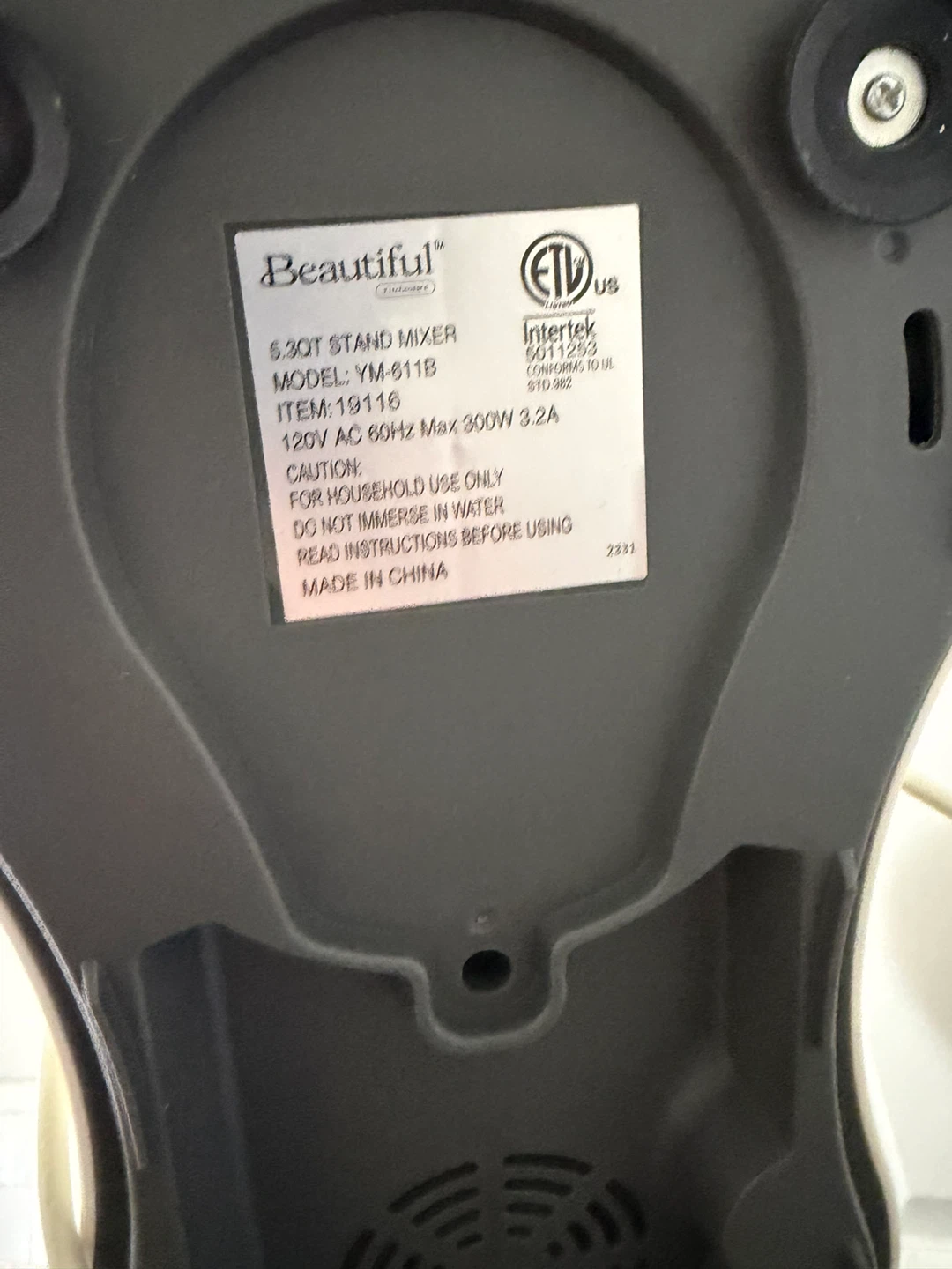 Beautiful 5.5QT Stand Mixer - photo 3