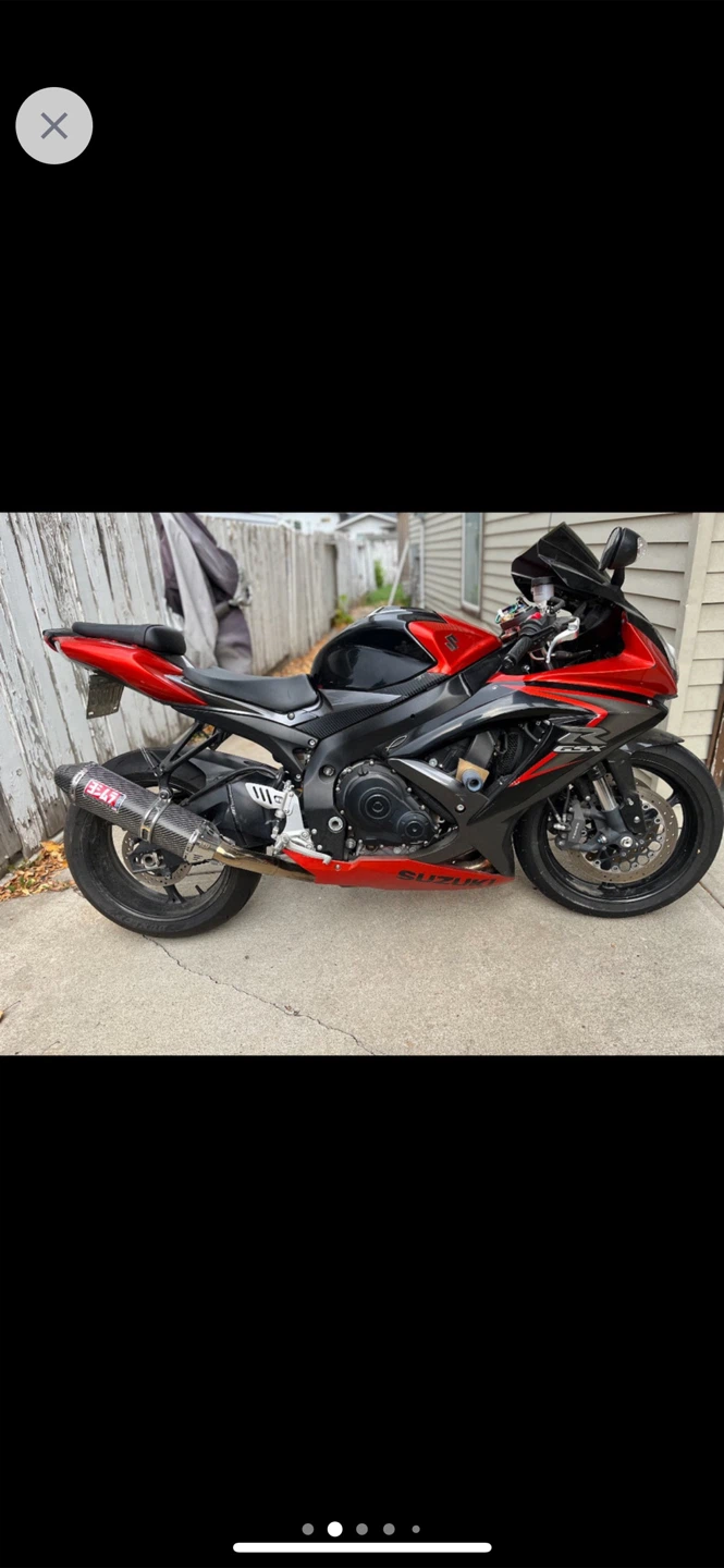 Suzuki GSX-R Motorcycle - photo 3