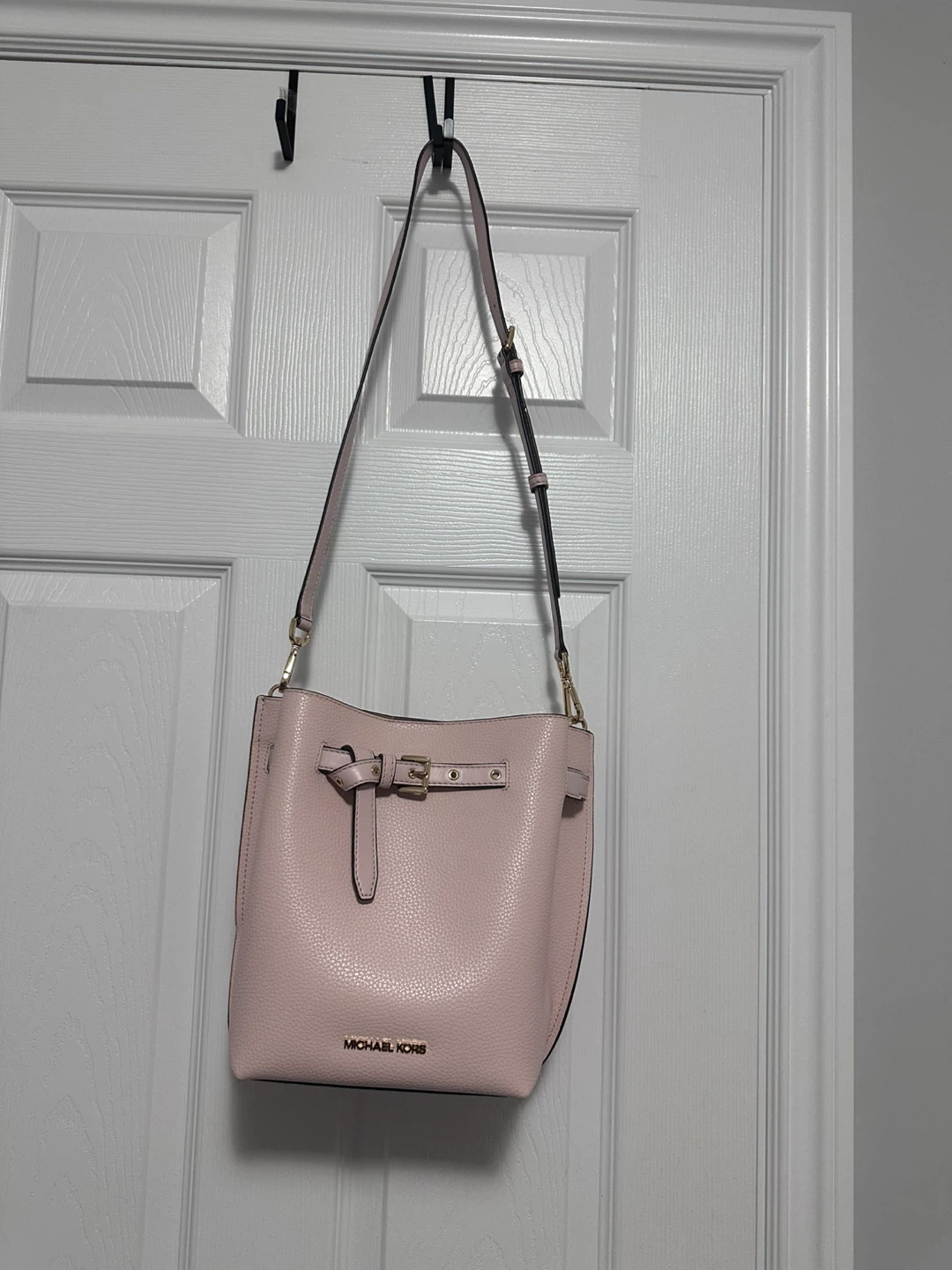 Michael Kors Pink Pebble Leather Bucket Bag - photo 2