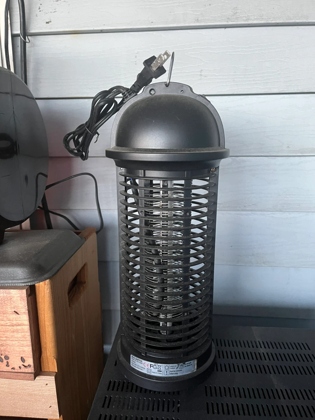 Black Bug Zapper Lamp