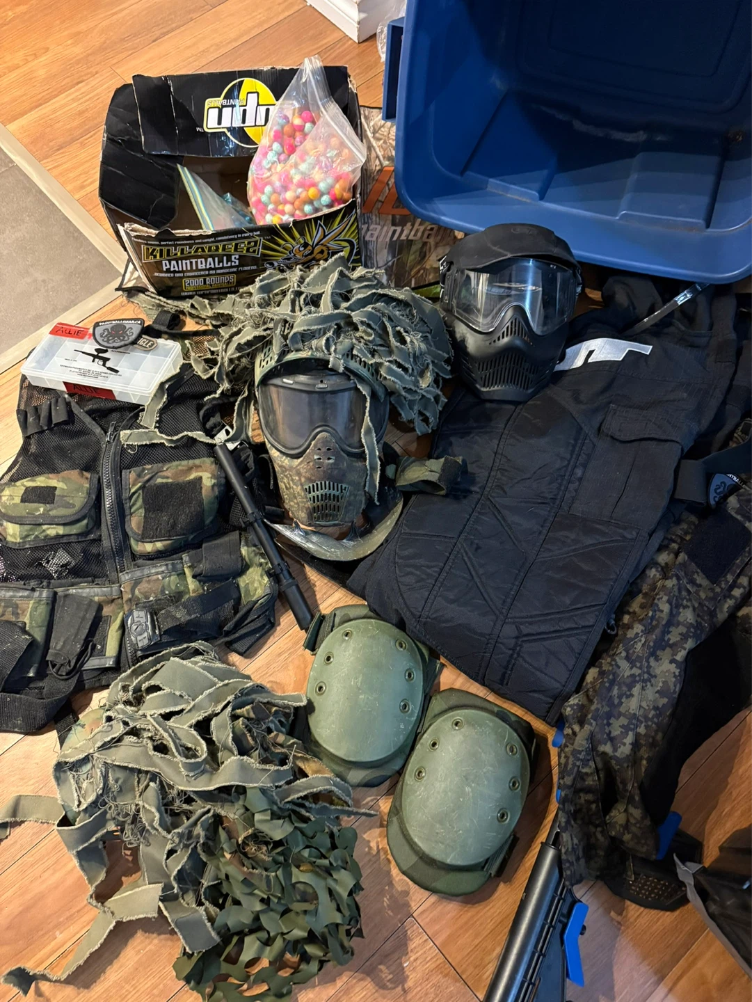 Paintball gear lot – markers, rotor, tanks, masks