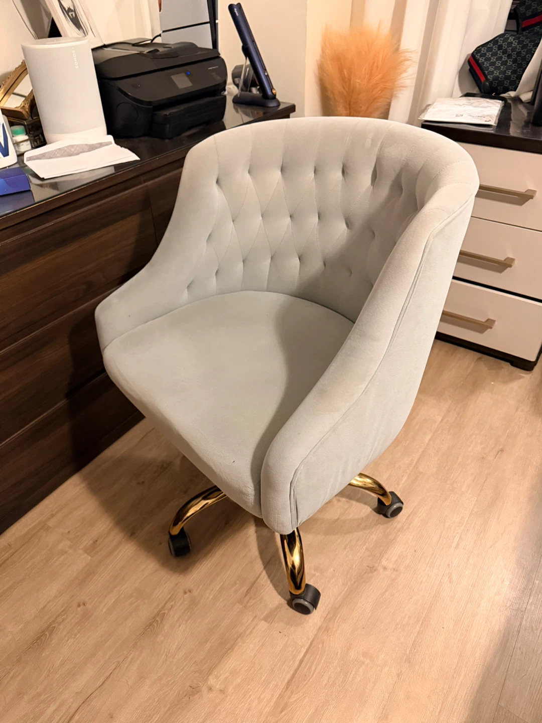 Grey Tufted Accent Chair with Gold Base - photo 3