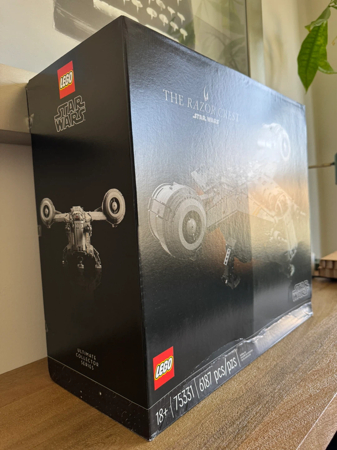 LEGO Star Wars The Razor Crest Ultimate Collector Series Set - photo 3