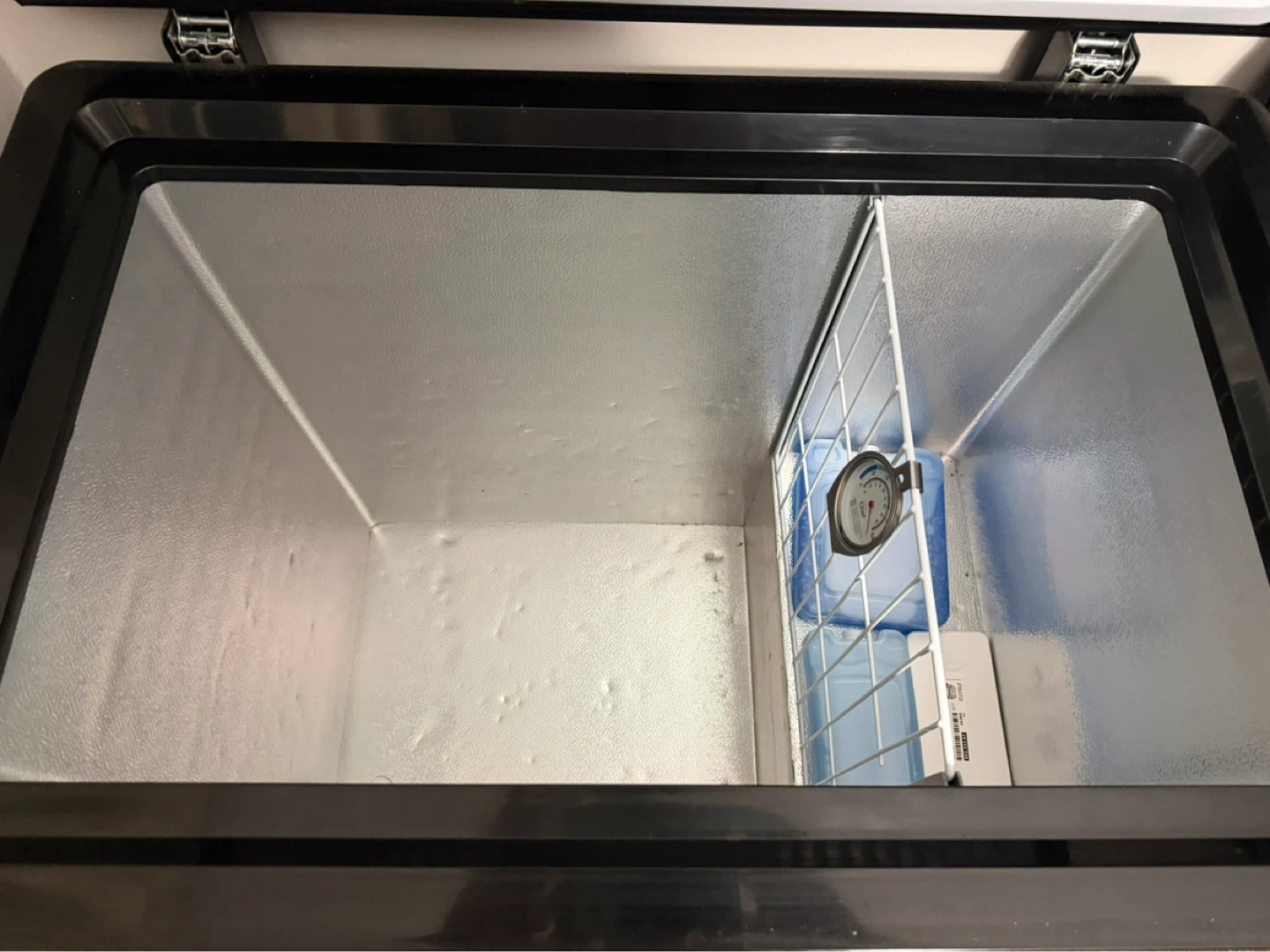 Danby Premiere Chest Freezer - photo 4