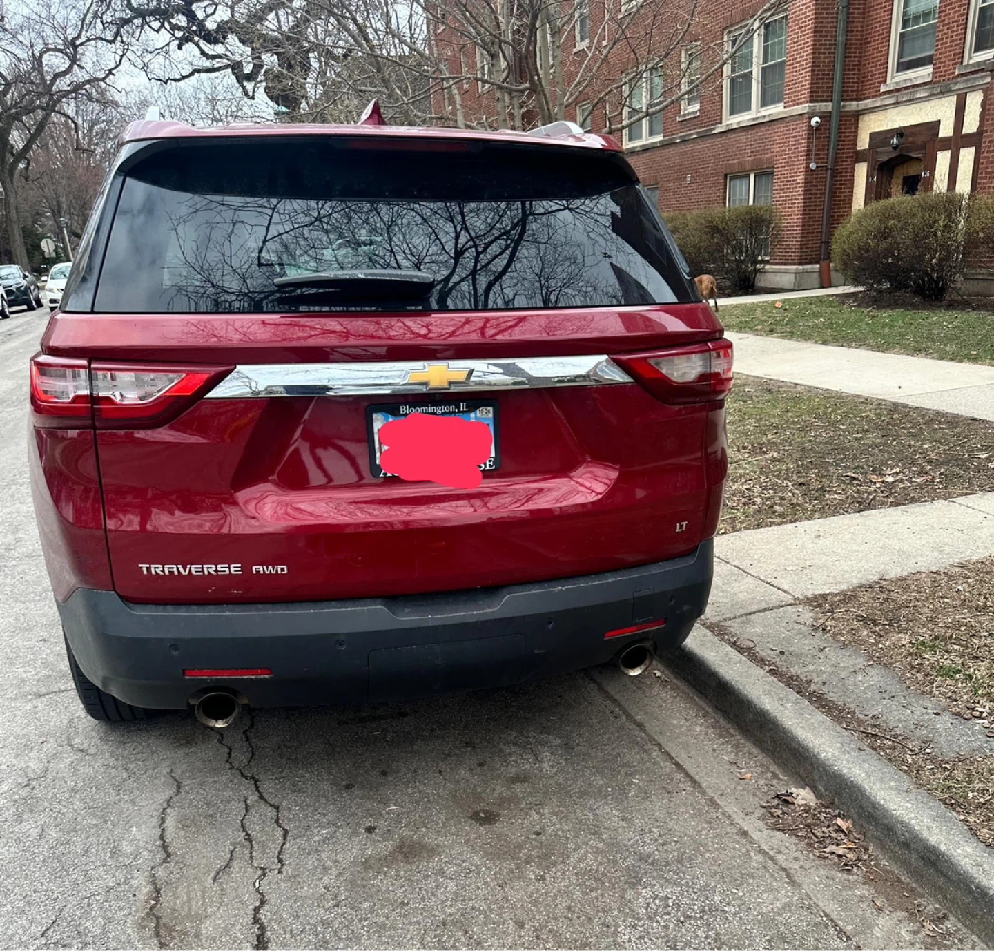 Red Chevrolet Traverse LT AWD SUV - photo 3