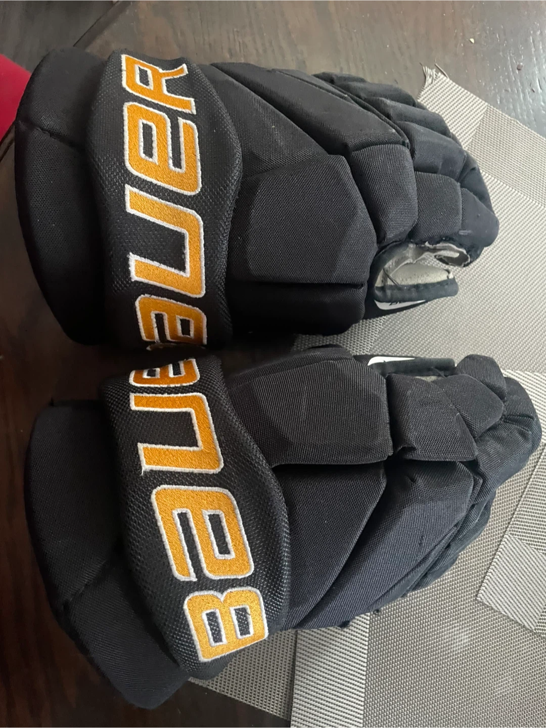 Bauer Hockey Gloves