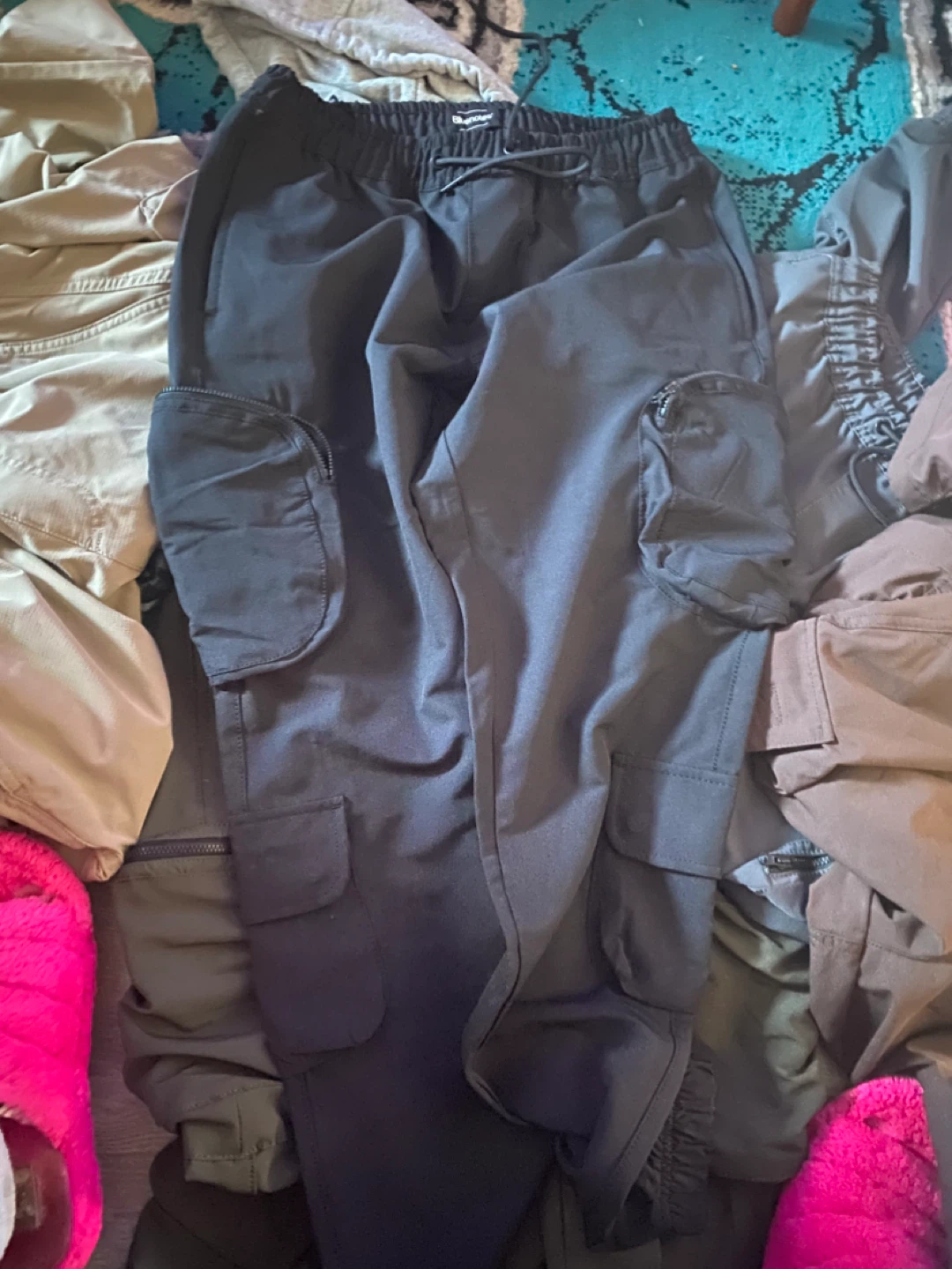 Men's Cargo Pants and Plaid Shirt Bundle 5each - photo 2