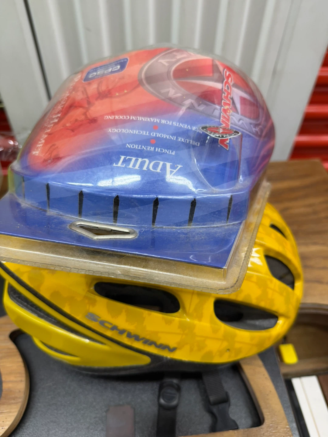 Schwinn Adult Bicycle Helmet - Yellow - photo 3