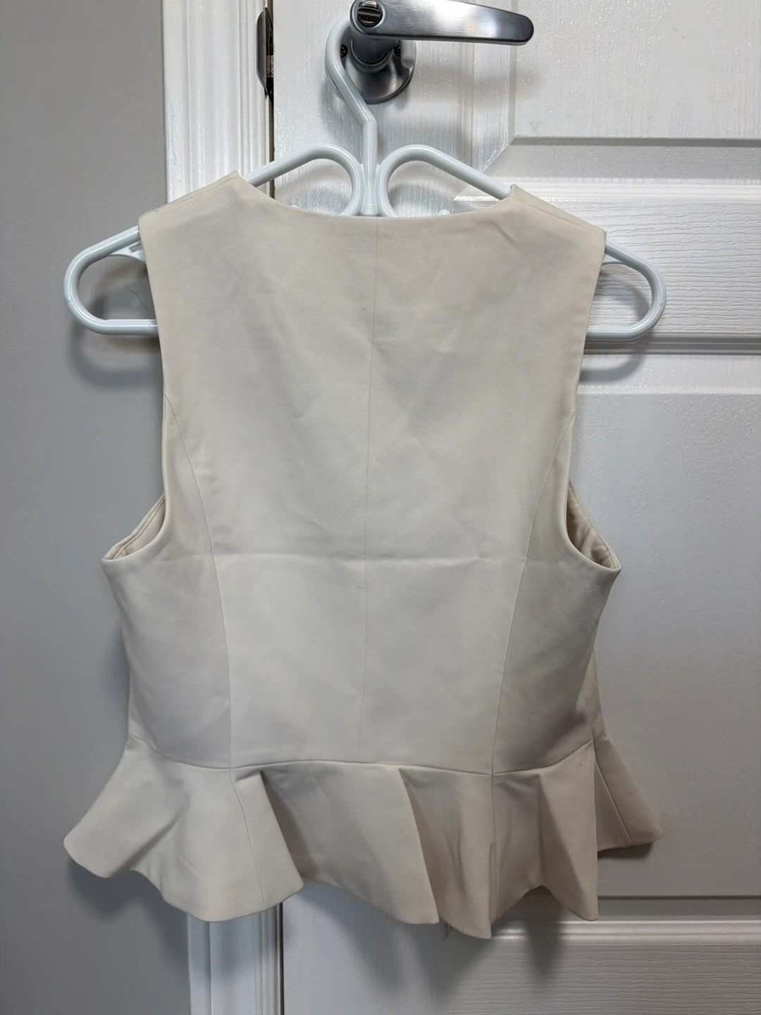 H&M Cream Peplum Vest - photo 3