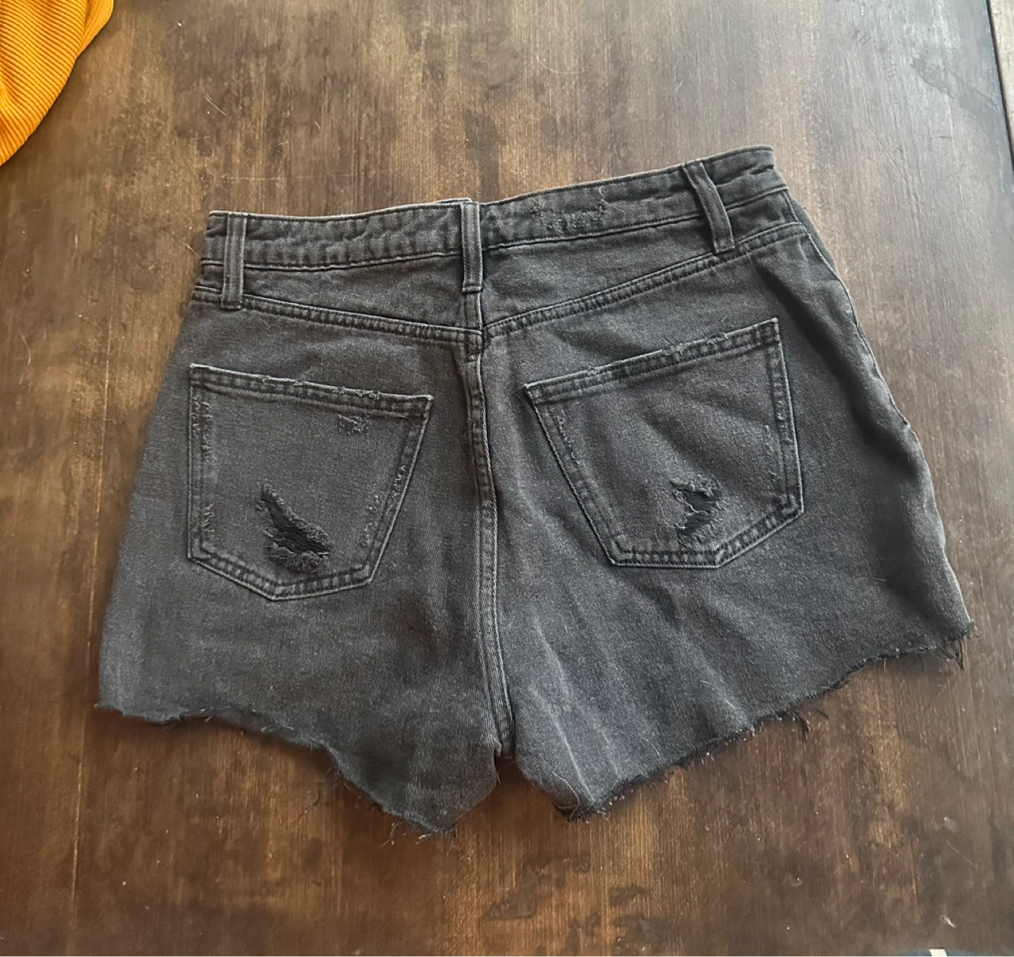 🌱Wild Fable Black cotton Denim distressed Shorts Size 6