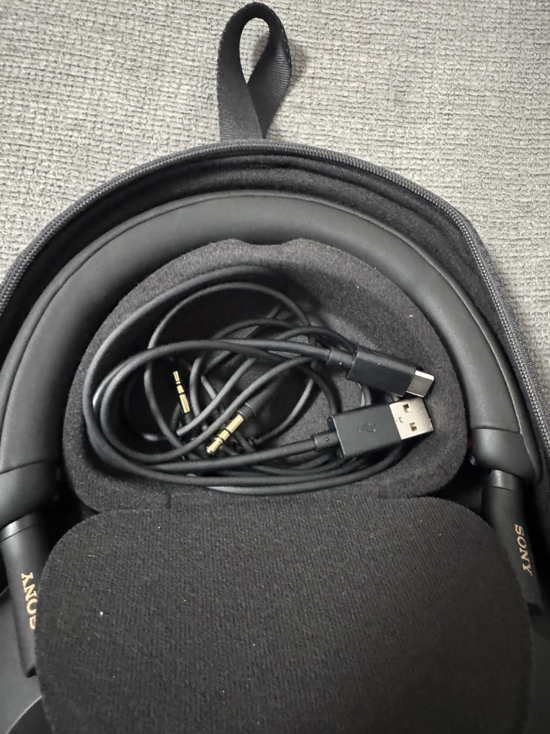 Sony WH-1000XM5 Wireless Noise Cancelling Headphones - Black - photo 4