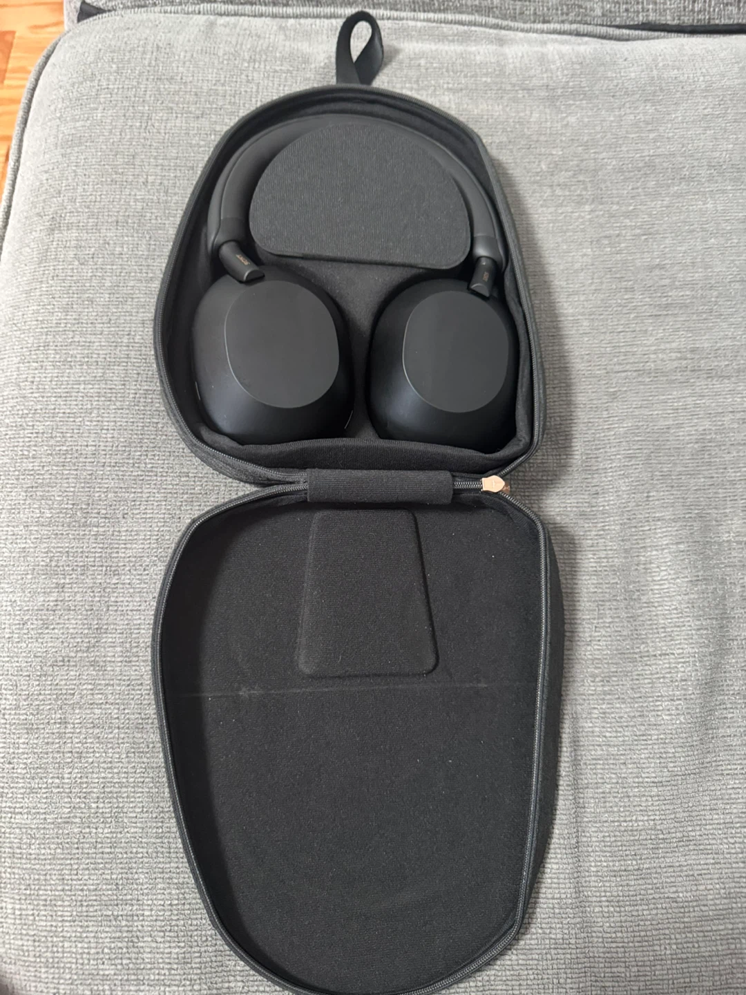 Sony WH-1000XM5 Wireless Noise Cancelling Headphones - Black - photo 3