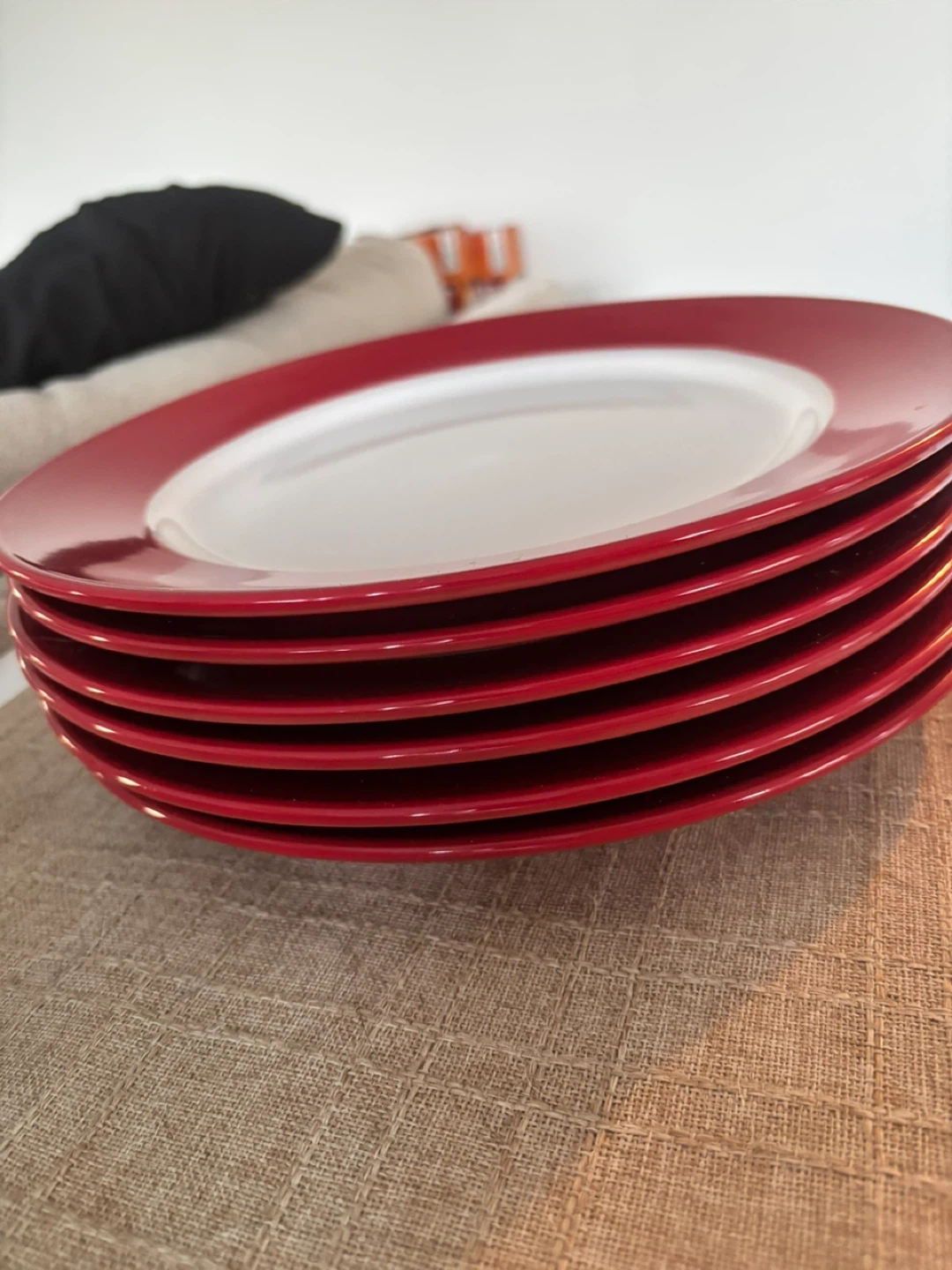 6 dinner plates - photo 3