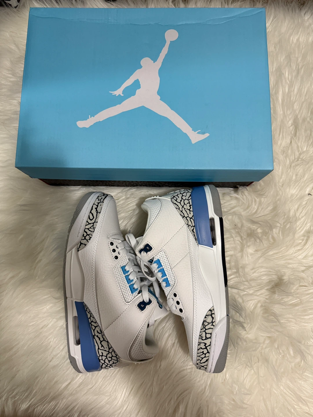 Air Jordan 3 Retro UNC - photo 4