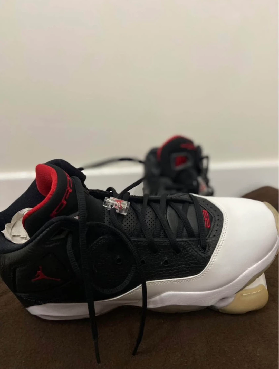 B Loyal Jordan Shoes - size 10 (US) - photo 2