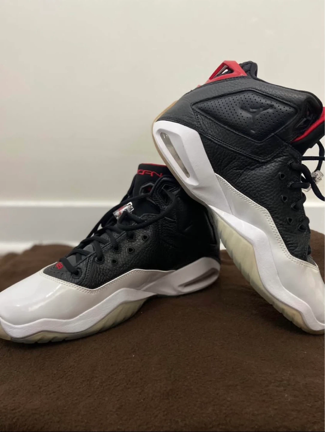 B Loyal Jordan Shoes - size 10 (US)