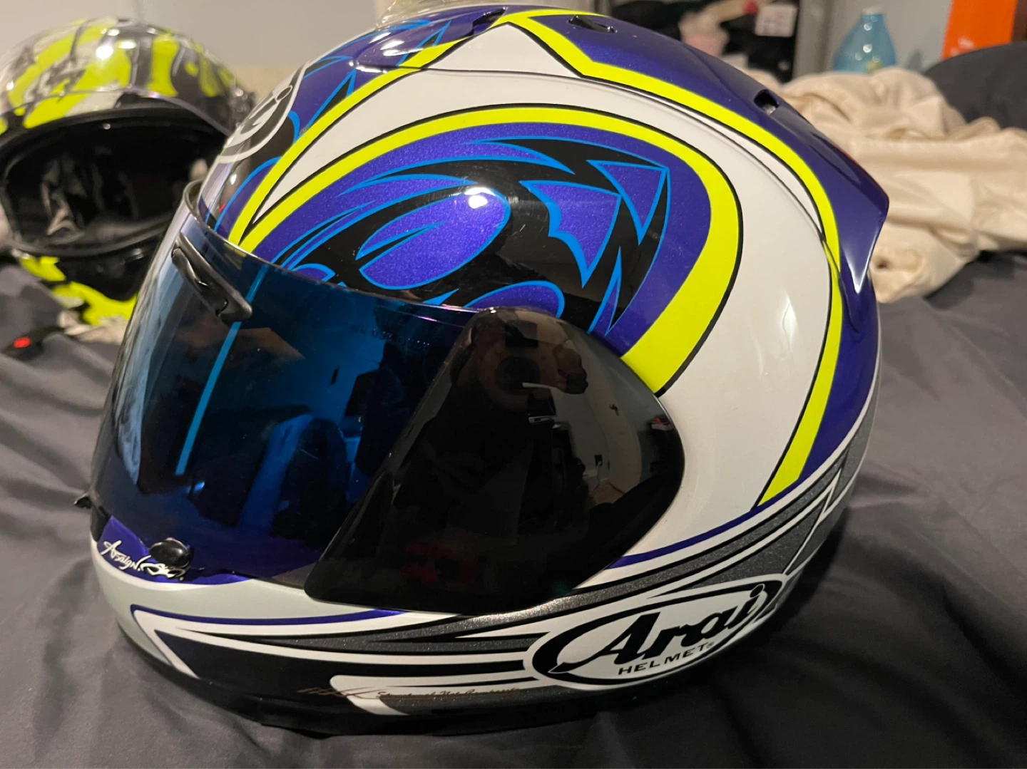 Arai Motorcycle Helmet - photo 2