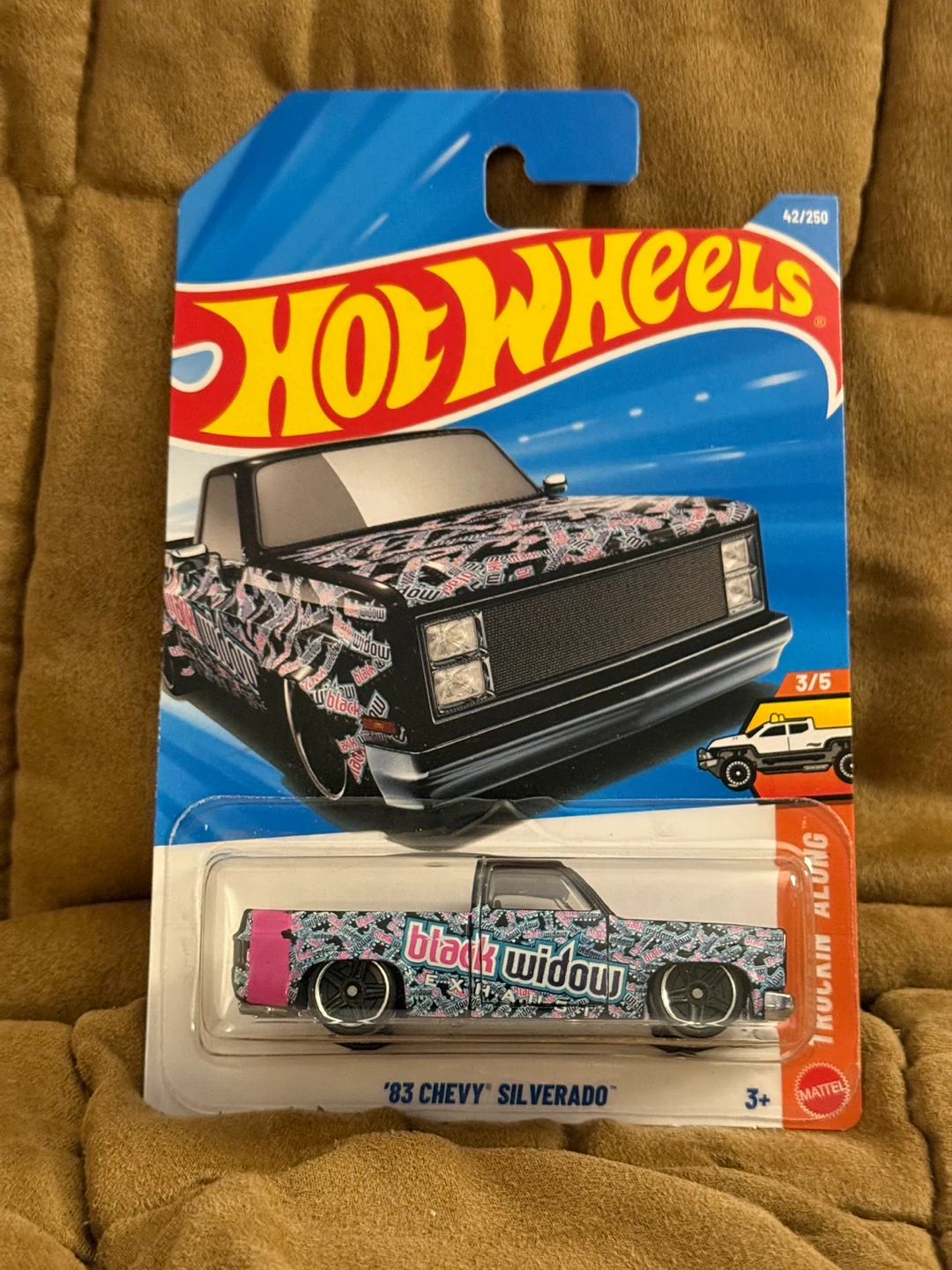 Hot Wheels '83 Chevy Silverado Diecast - photo 2