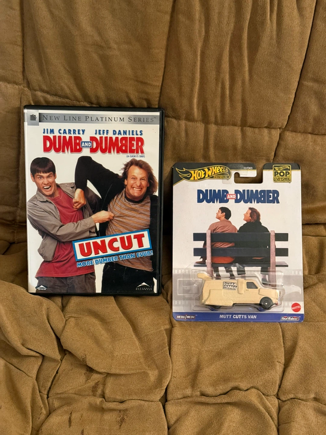 Dumb and Dumber Uncut DVD & Hot Wheels Mutt Cutts Van
