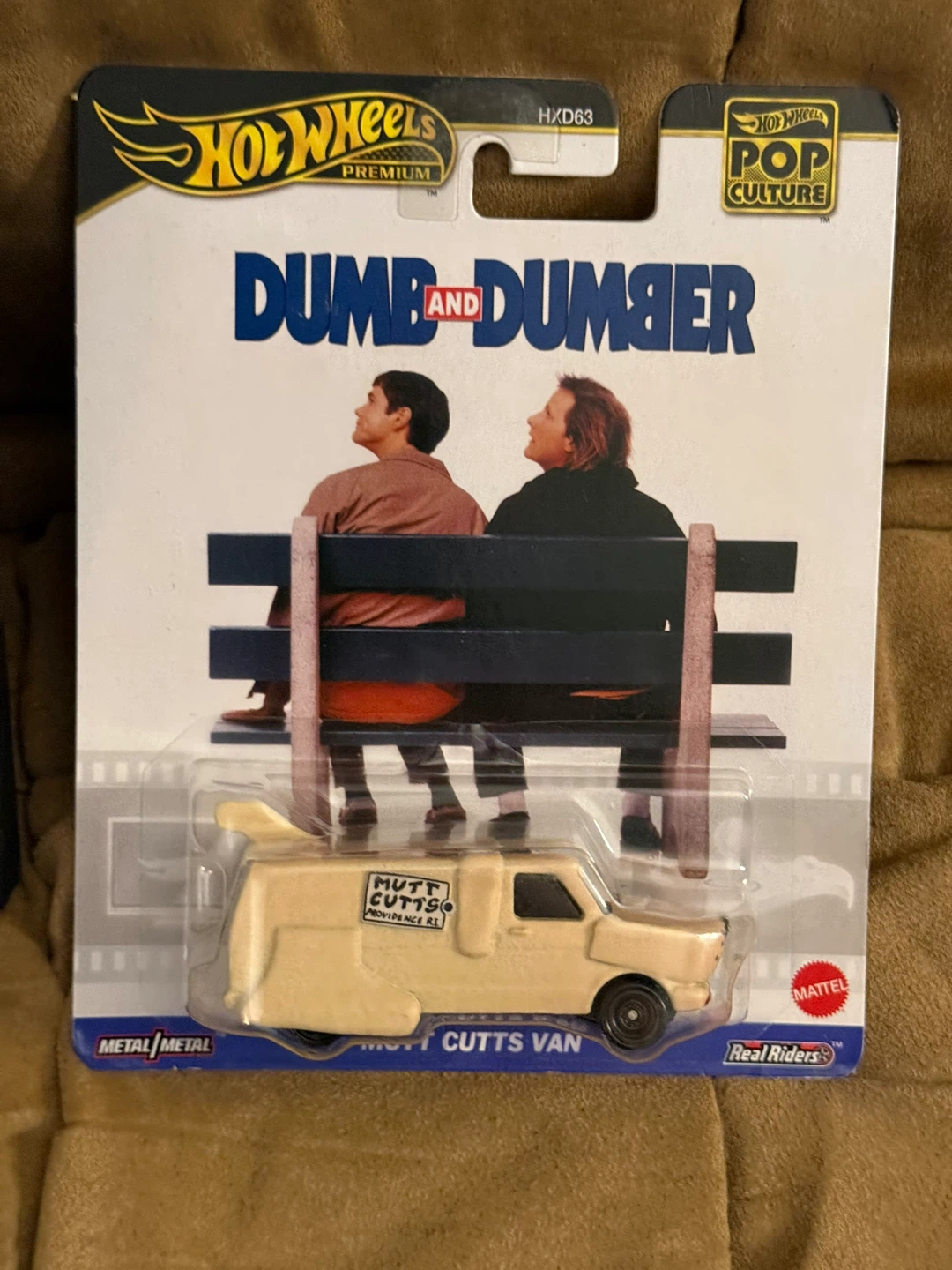 Dumb and Dumber Uncut DVD & Hot Wheels Mutt Cutts Van - photo 3