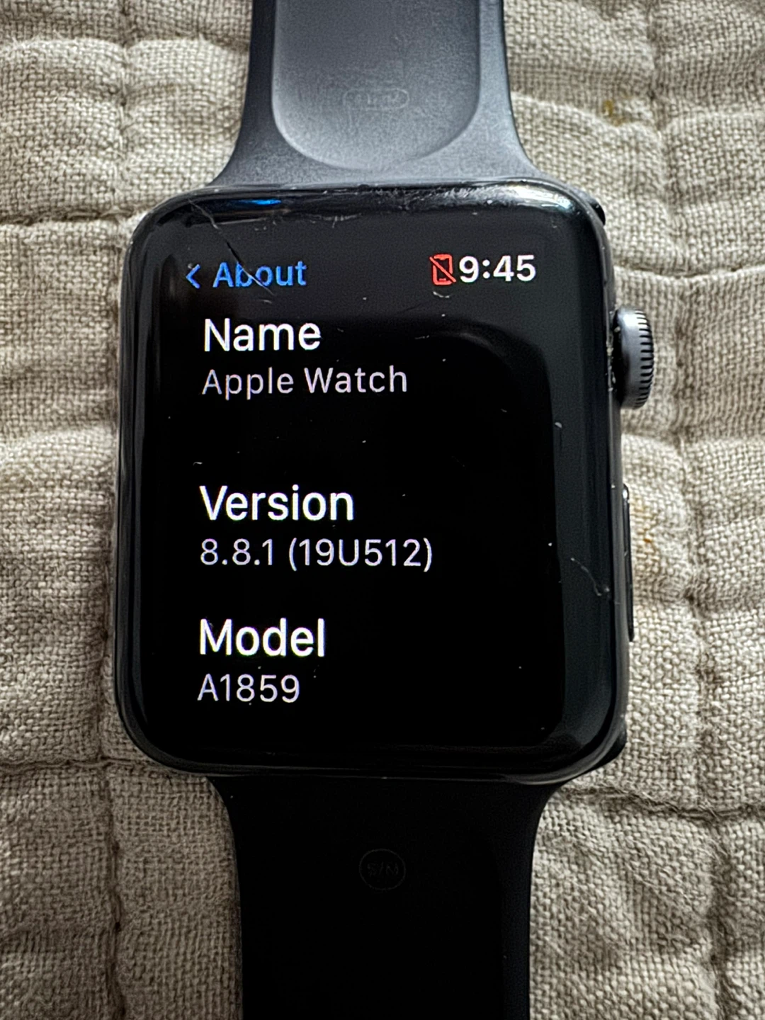 Apple Watch Series 3 - 42mm - Black - photo 3
