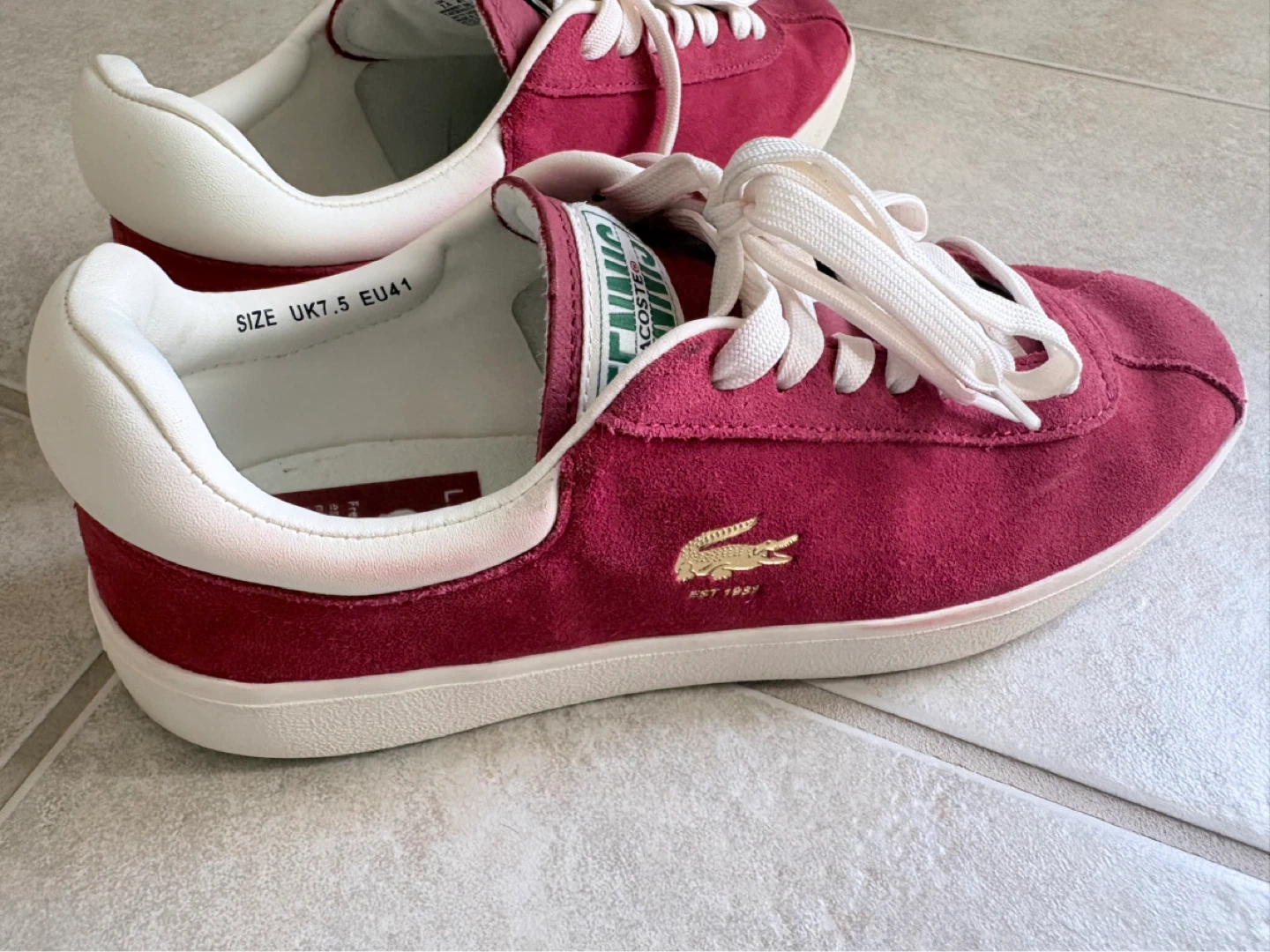 Lacoste unisex  Shoes - Size UK 7.5 / EU 41