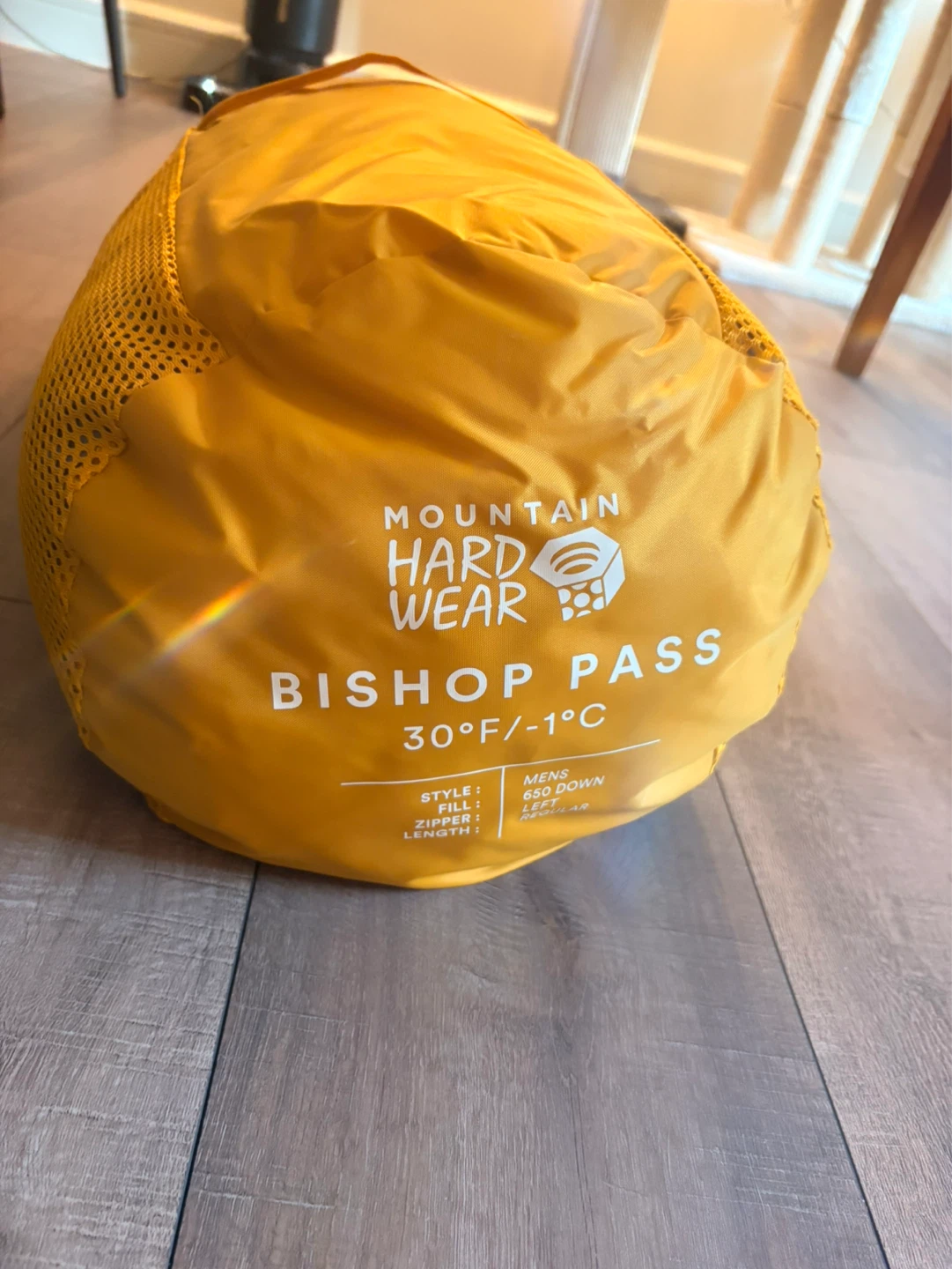 2 Mountain Hardwear Bishop Pass Sleeping Bags 🌱