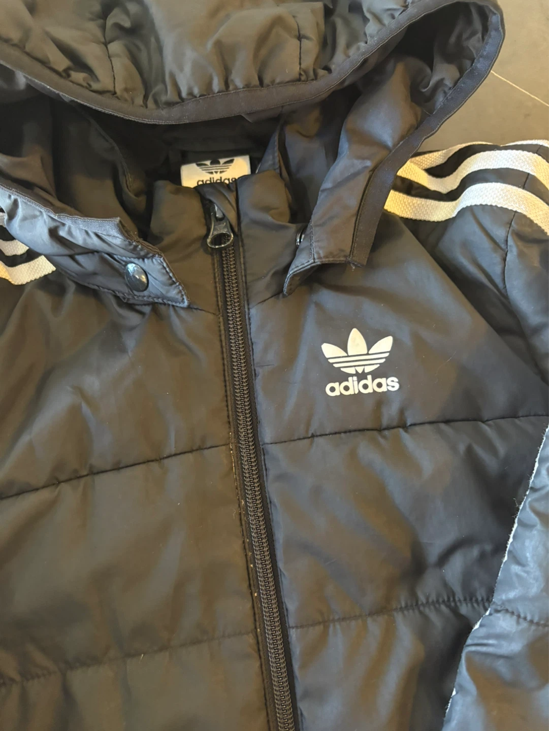 Adidas Puffer Jacket Youth Size S 4-5 - photo 2