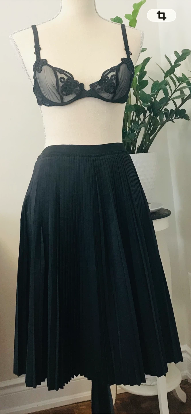 Black Pleated Midi Skirt size S Banana Republic - photo 2