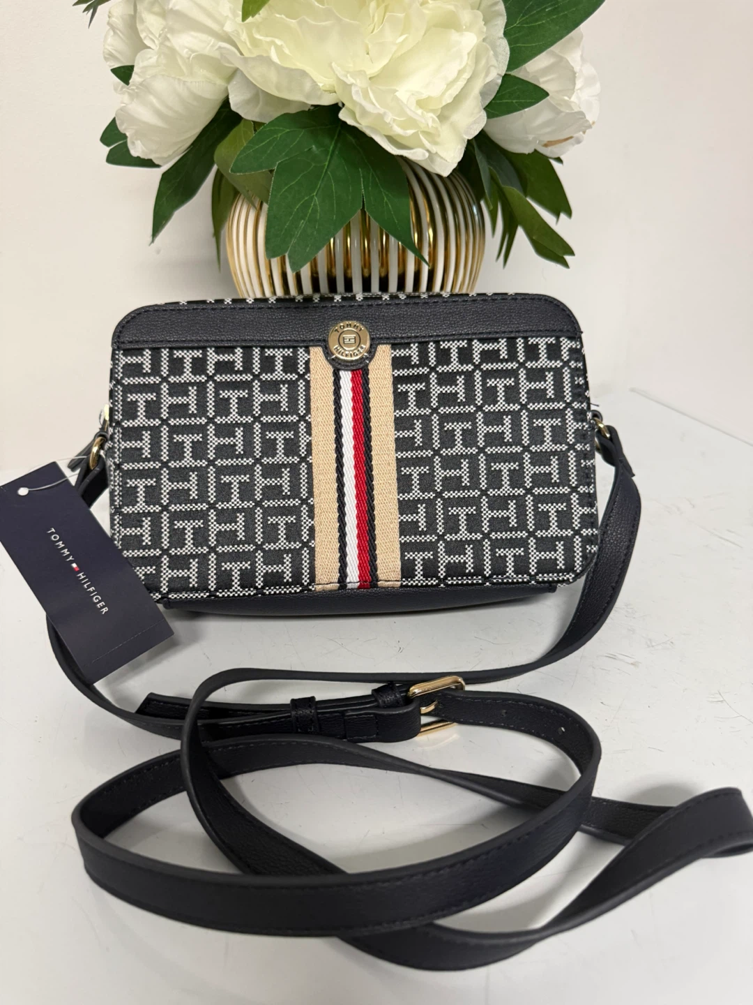 Tommy Hilfiger Crossbody Bag