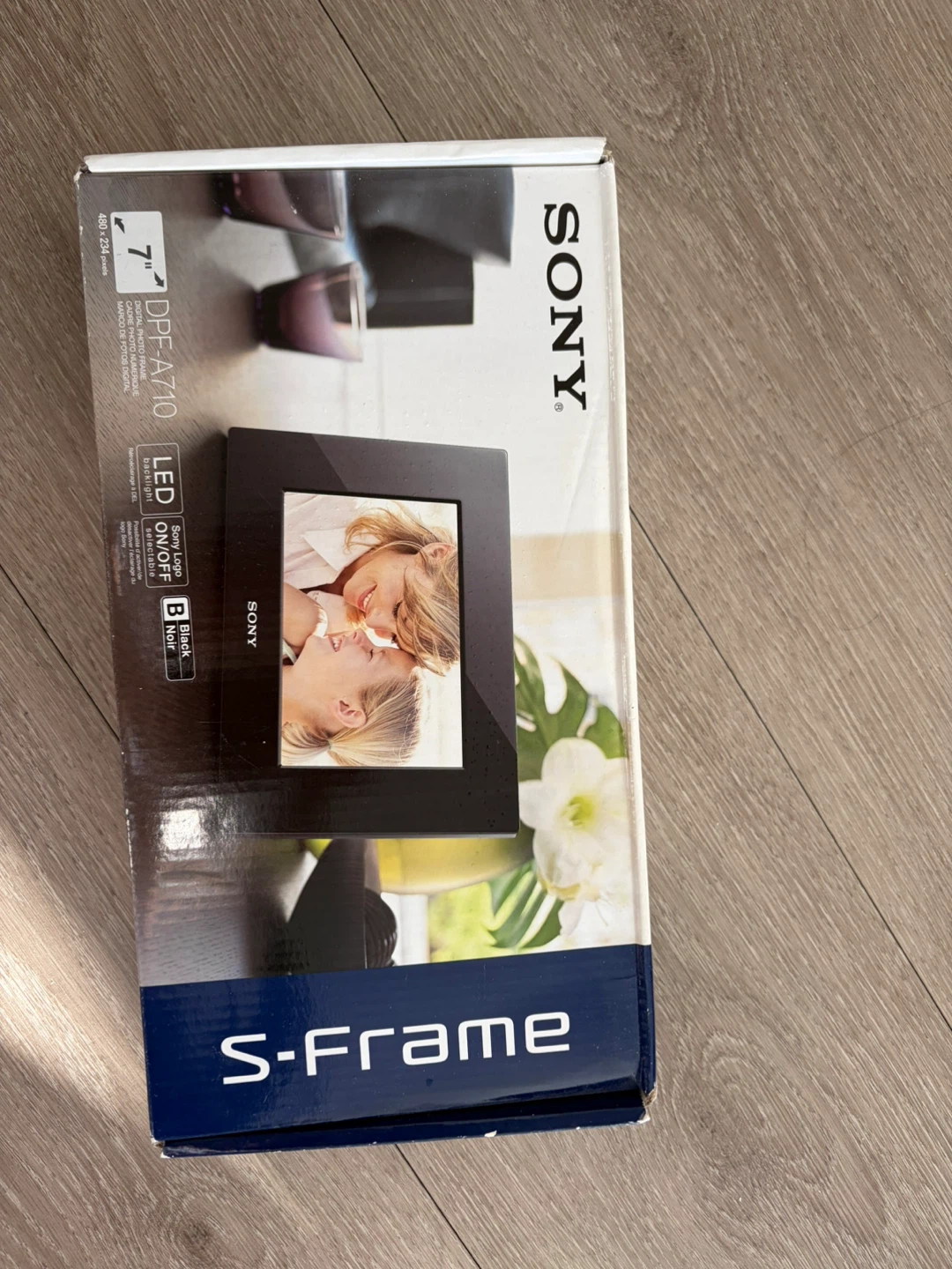 Sony S-Frame DPF-A710 7" Digital Photo Frame - Black - photo 2