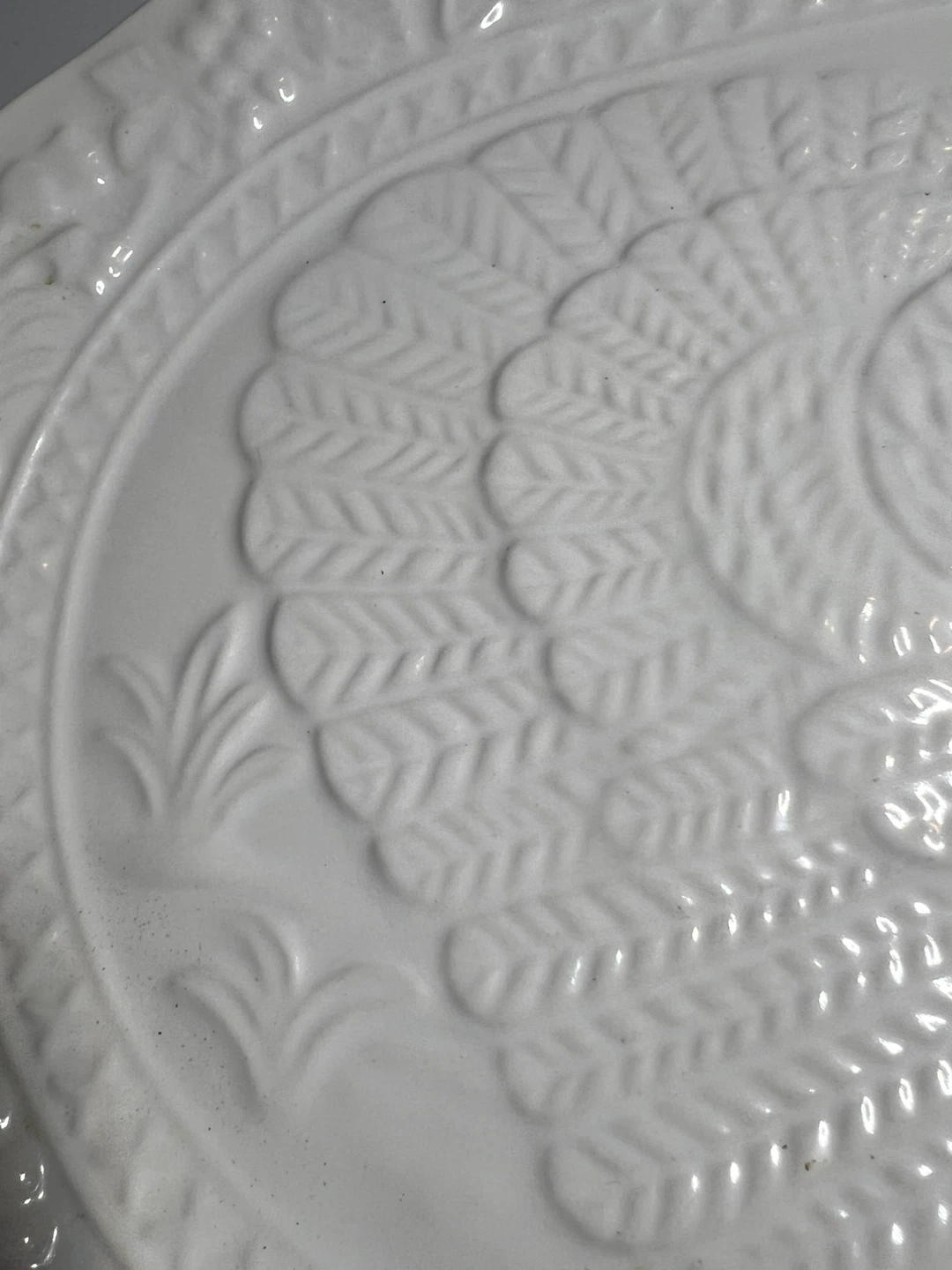 White Turkey Embossed Oval Platter - photo 3