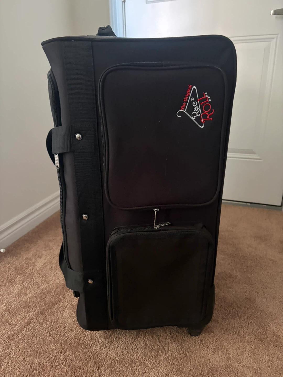 Rae & Roll Black Rolling Luggage Bag - photo 2