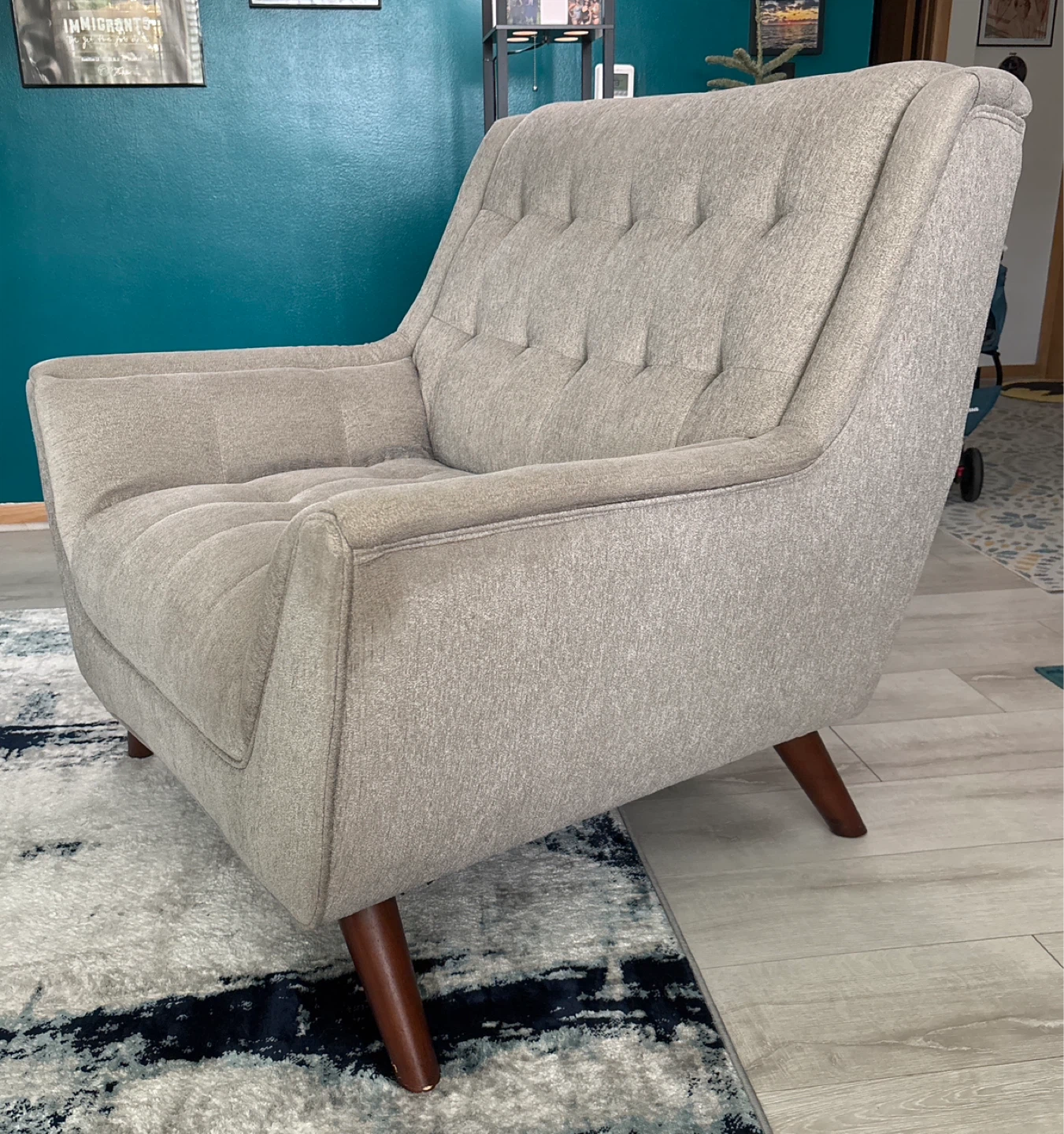 Tufted Accent Armchair - photo 2