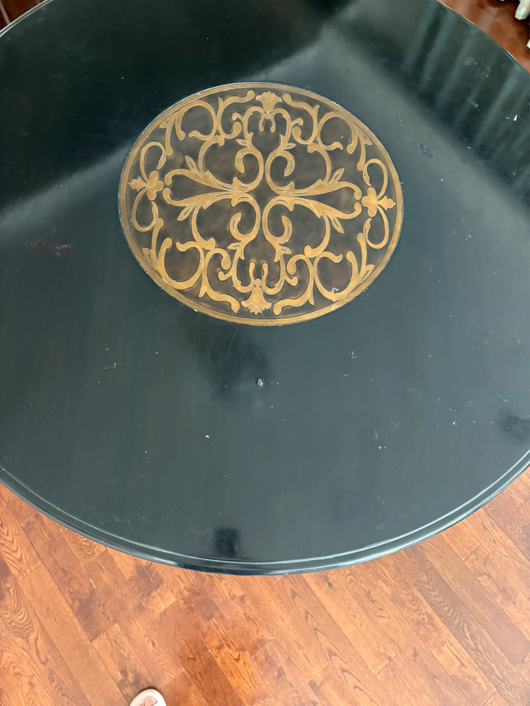Round Dining Table with 5 Chairs - photo 3
