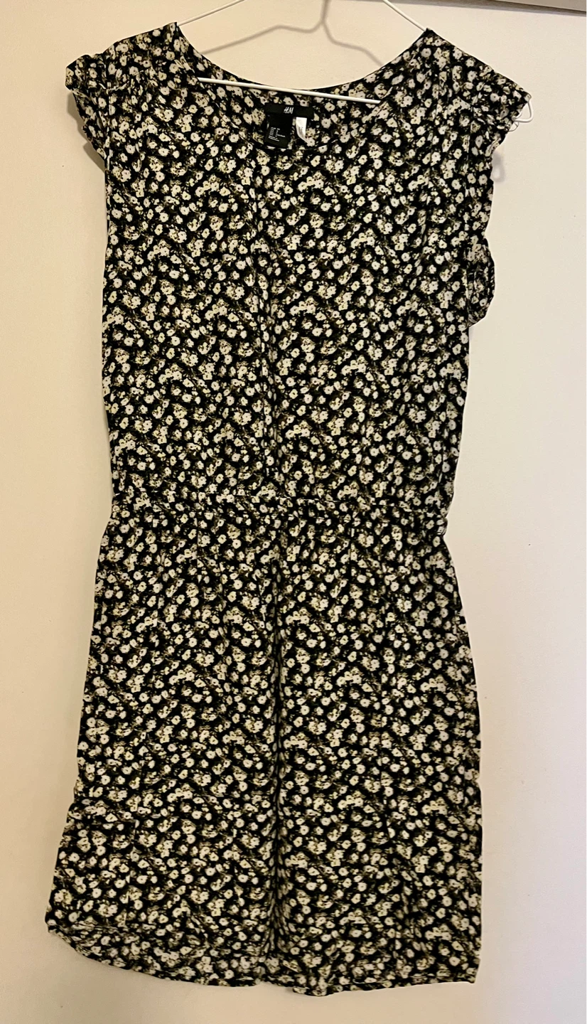 H&M Floral Print dress