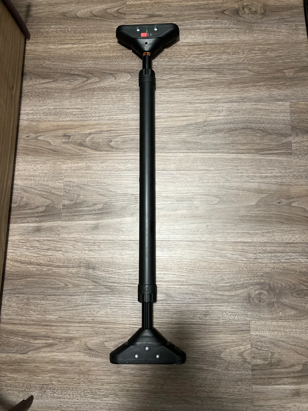 Black Doorway Pull-Up Bar
