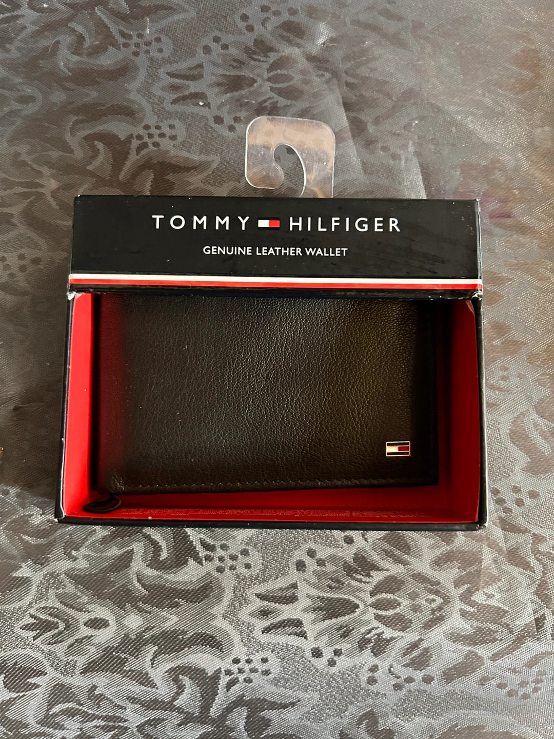 Tommy Hilfiger Genuine Leather Wallet - photo 3