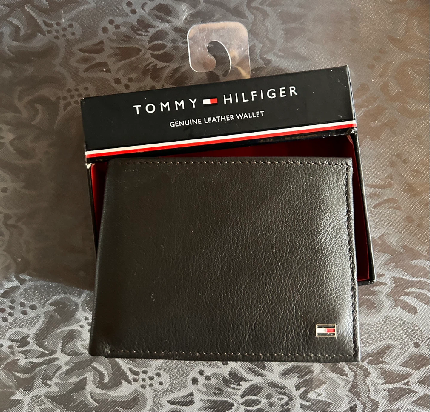 Tommy Hilfiger Genuine Leather Wallet