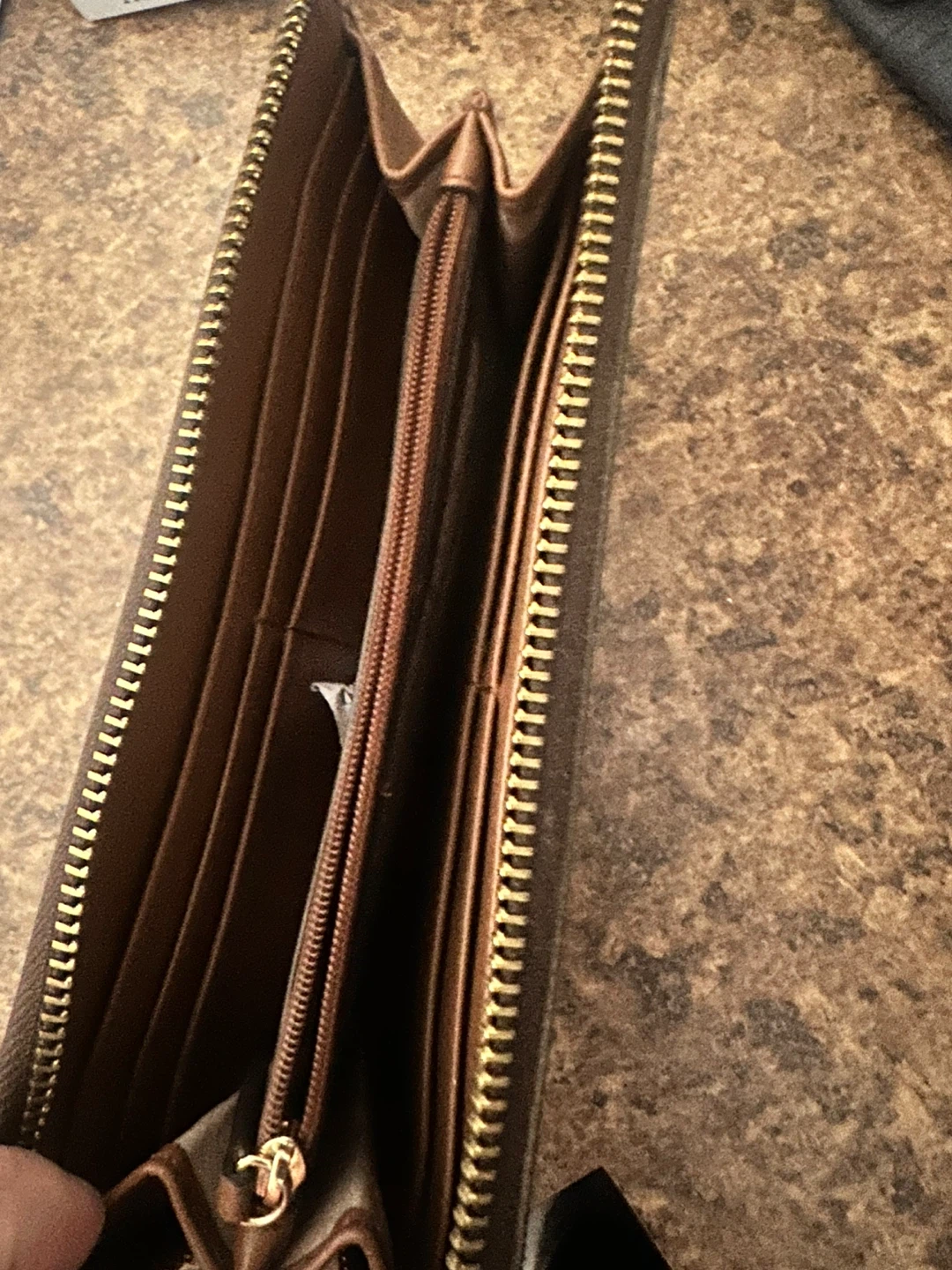 Michael Kors Zipper Wallet - photo 3