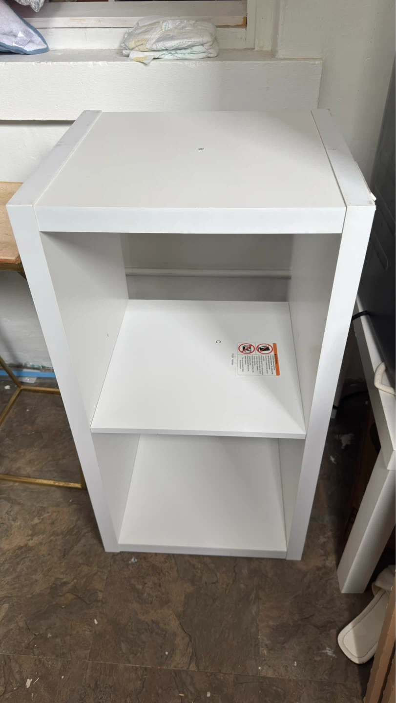 White 2-Cube Storage Shelf - photo 2