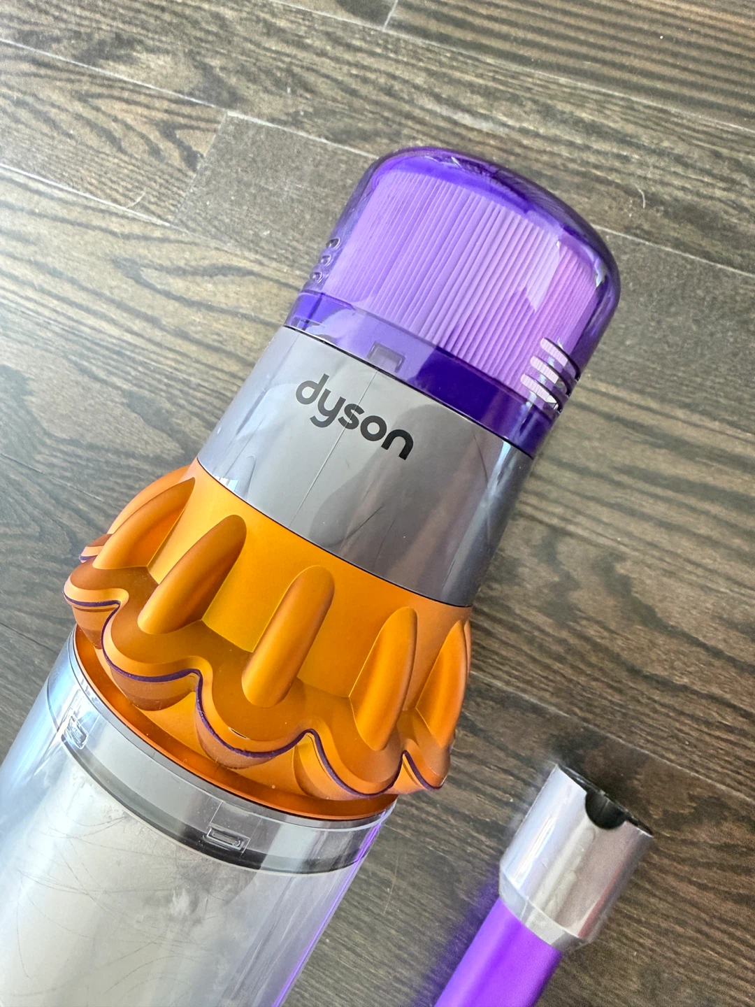Dyson v15 Cordless Vacuum Cleaner - photo 2