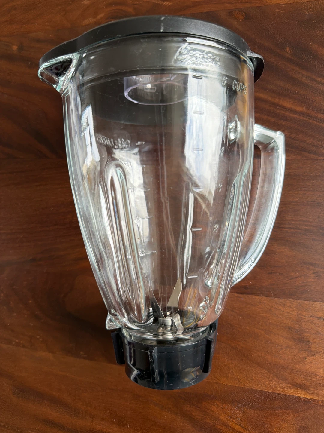 OSTER 8-Speed Blender with Glass Jar - photo 3