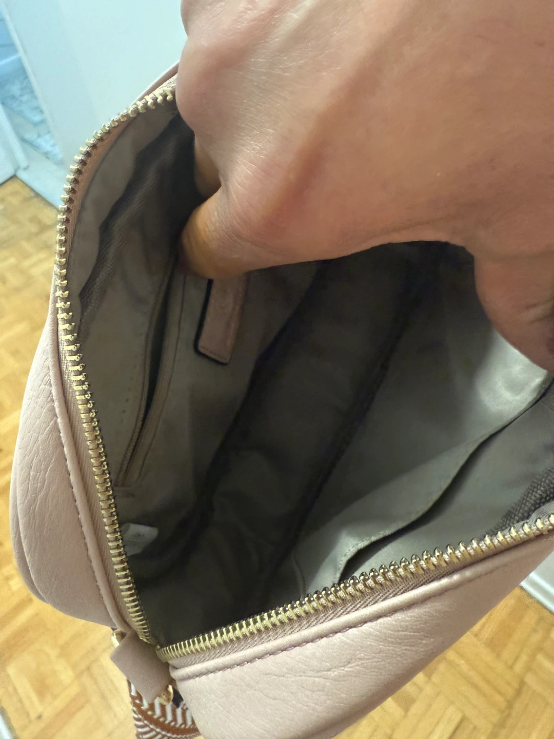 BOSSBAGS Pink Quilted Crossbody Bag - photo 5