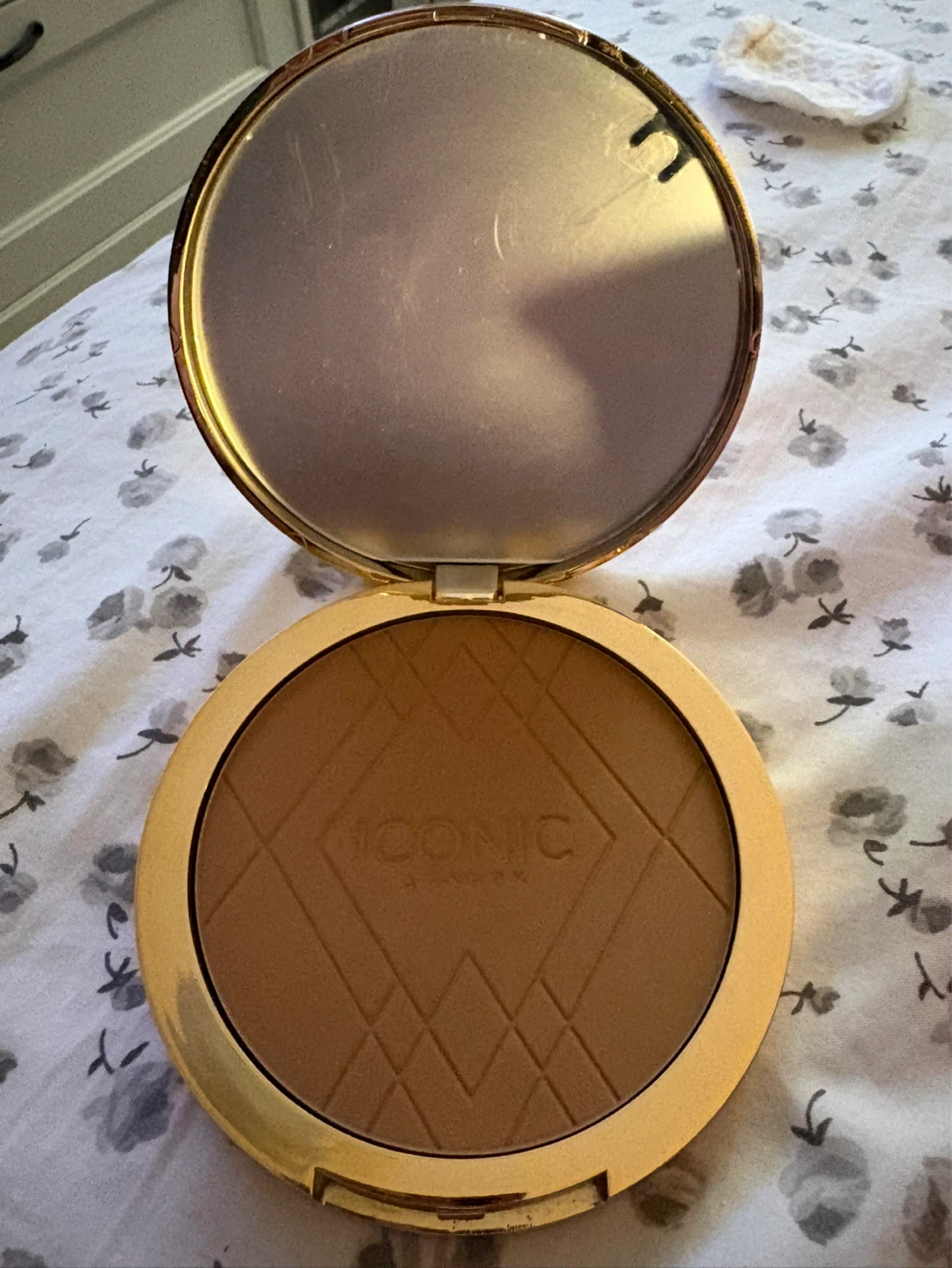 Iconic London Ultimate Bronzing Powder - Warm Bronze - photo 3