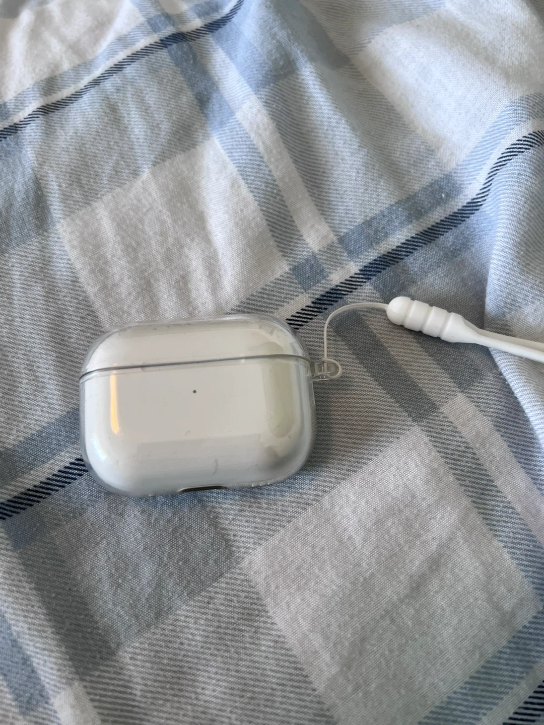 Apple AirPods Pro (1st Gen) with Charging Case