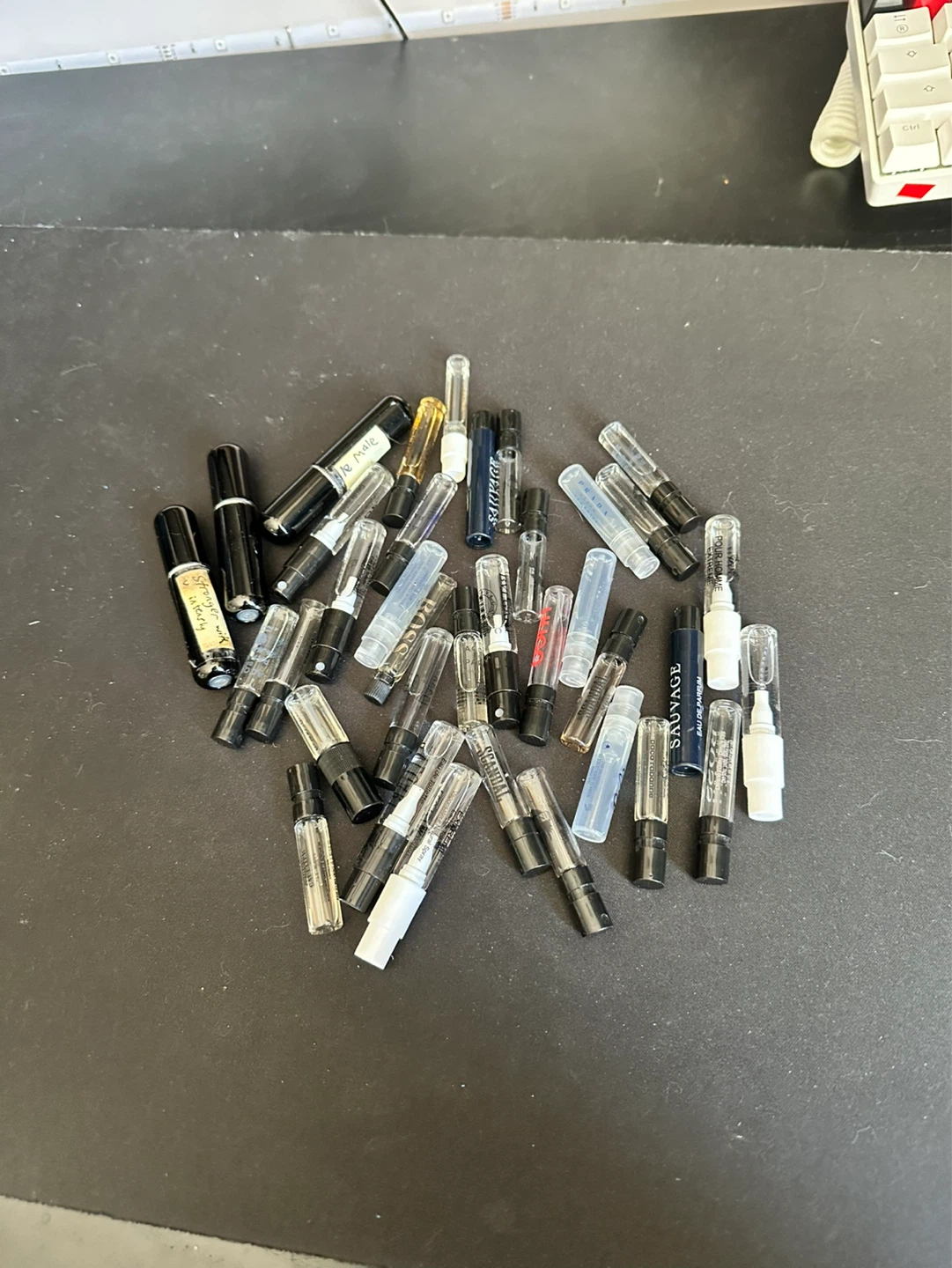 Assorted Men's Fragrance Samples & Miniatures