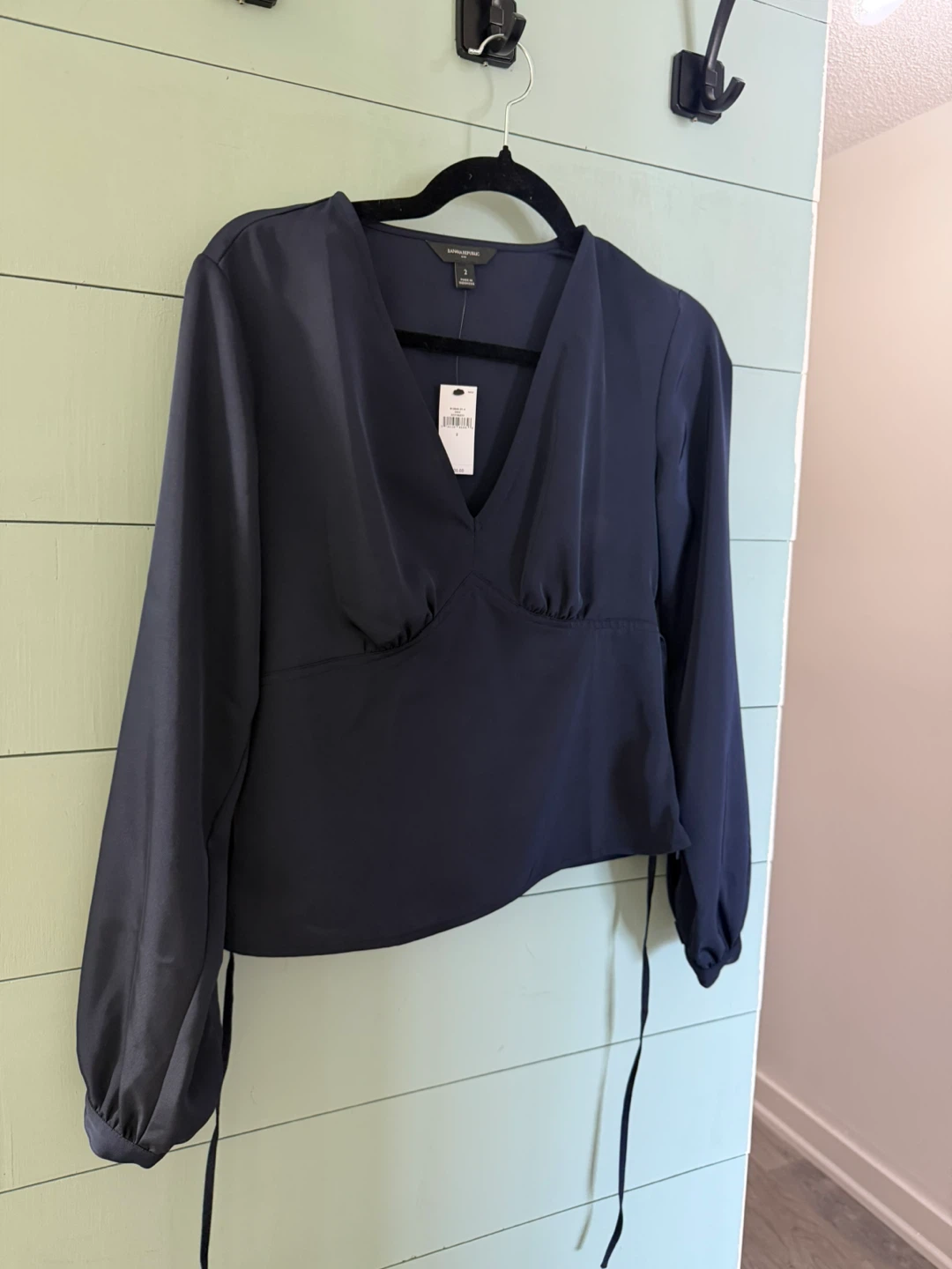 Banana Republic Silky V-Neck Top - Navy Blue - Size 2 - photo 2
