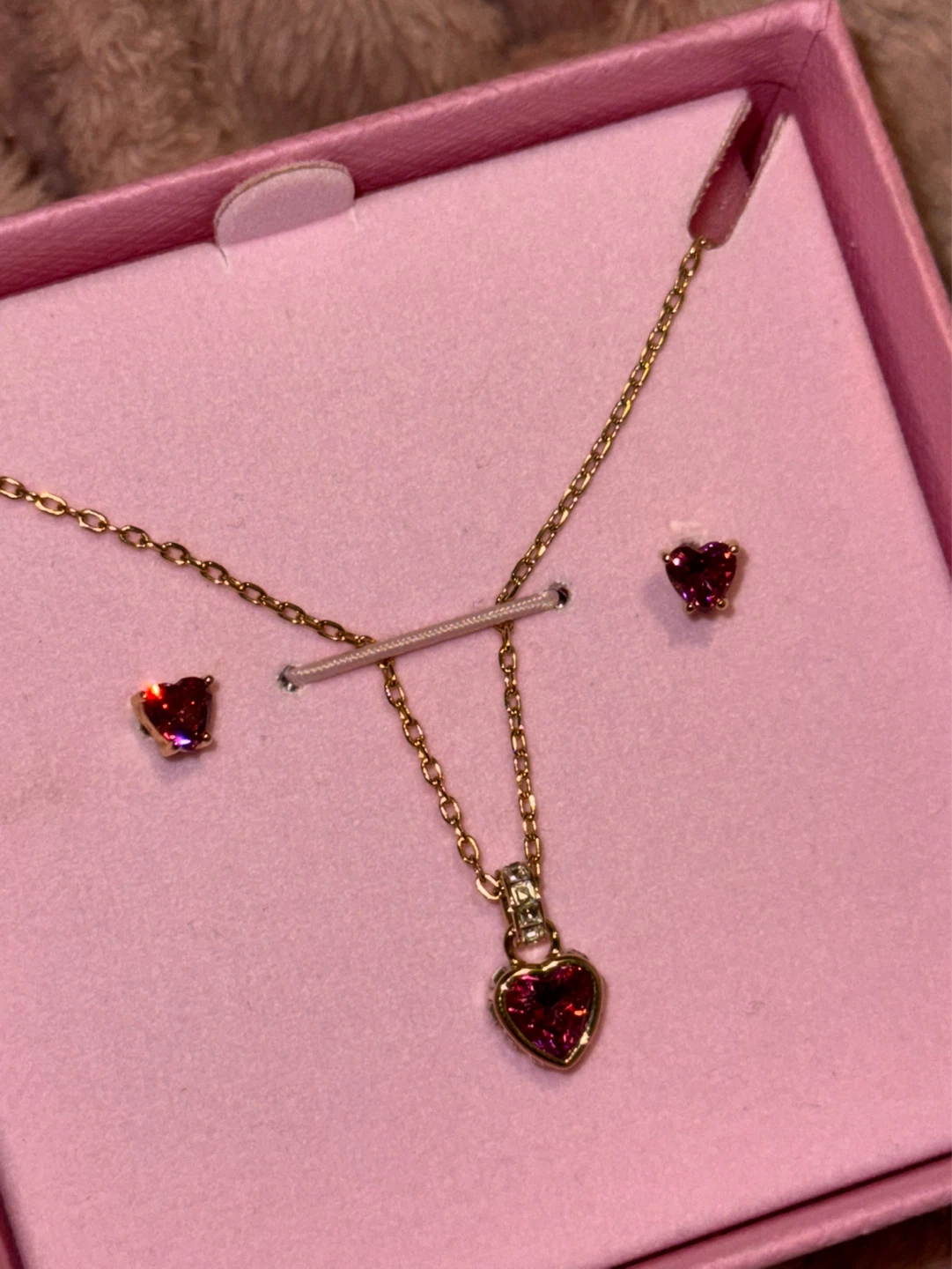 Swarovski Heart Necklace and Earrings Set (NEVER WORN!!) - photo 4